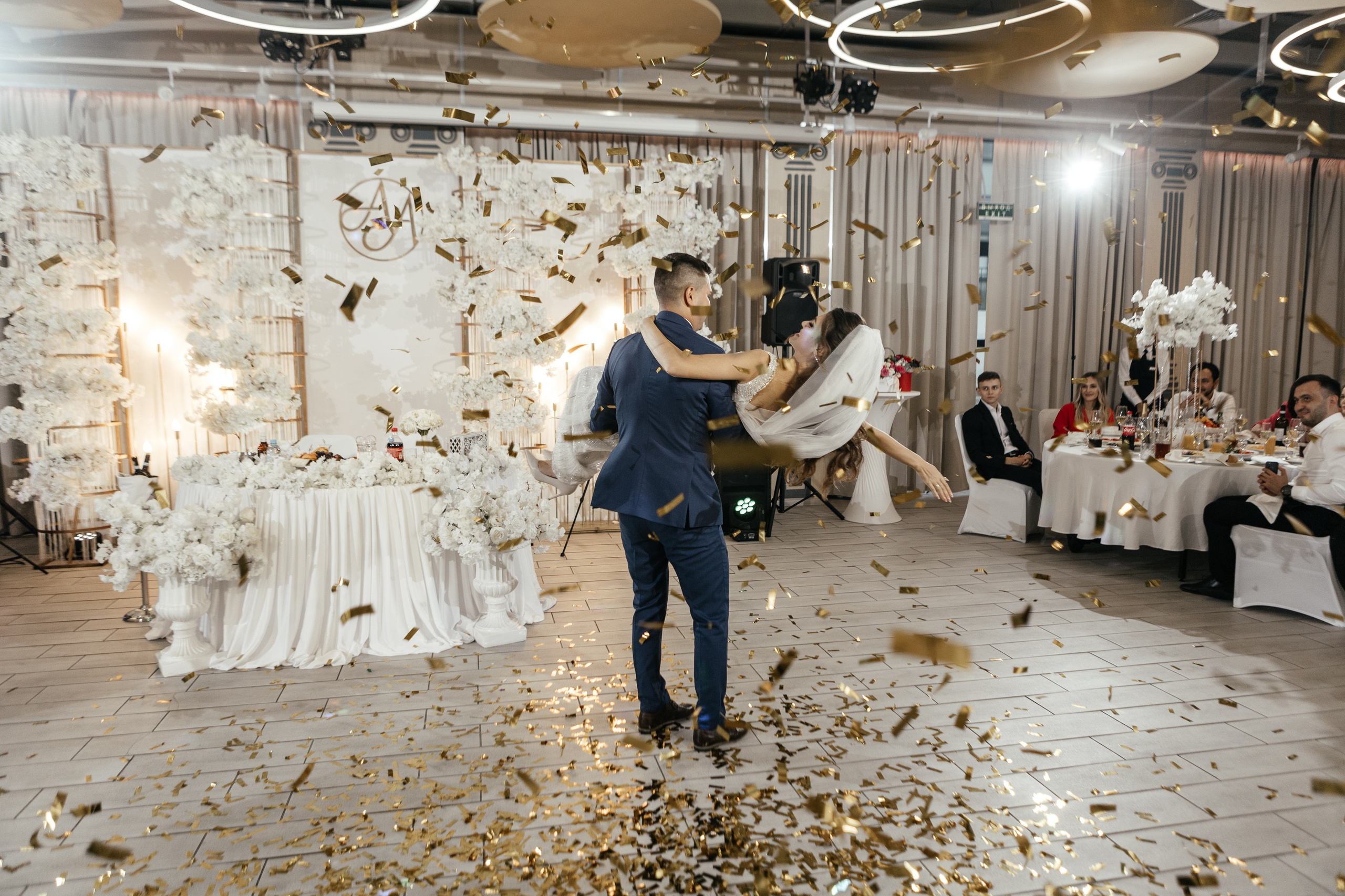 Свадебный фотограф Уфа — Руслан ГабдлисламовЖивые эмоции, красивые кадры, воспоминания на всю жизнь.Работаю по всей Республике Башкортоста. Свадебный фотограф Уфа Руслан Габдлисламов