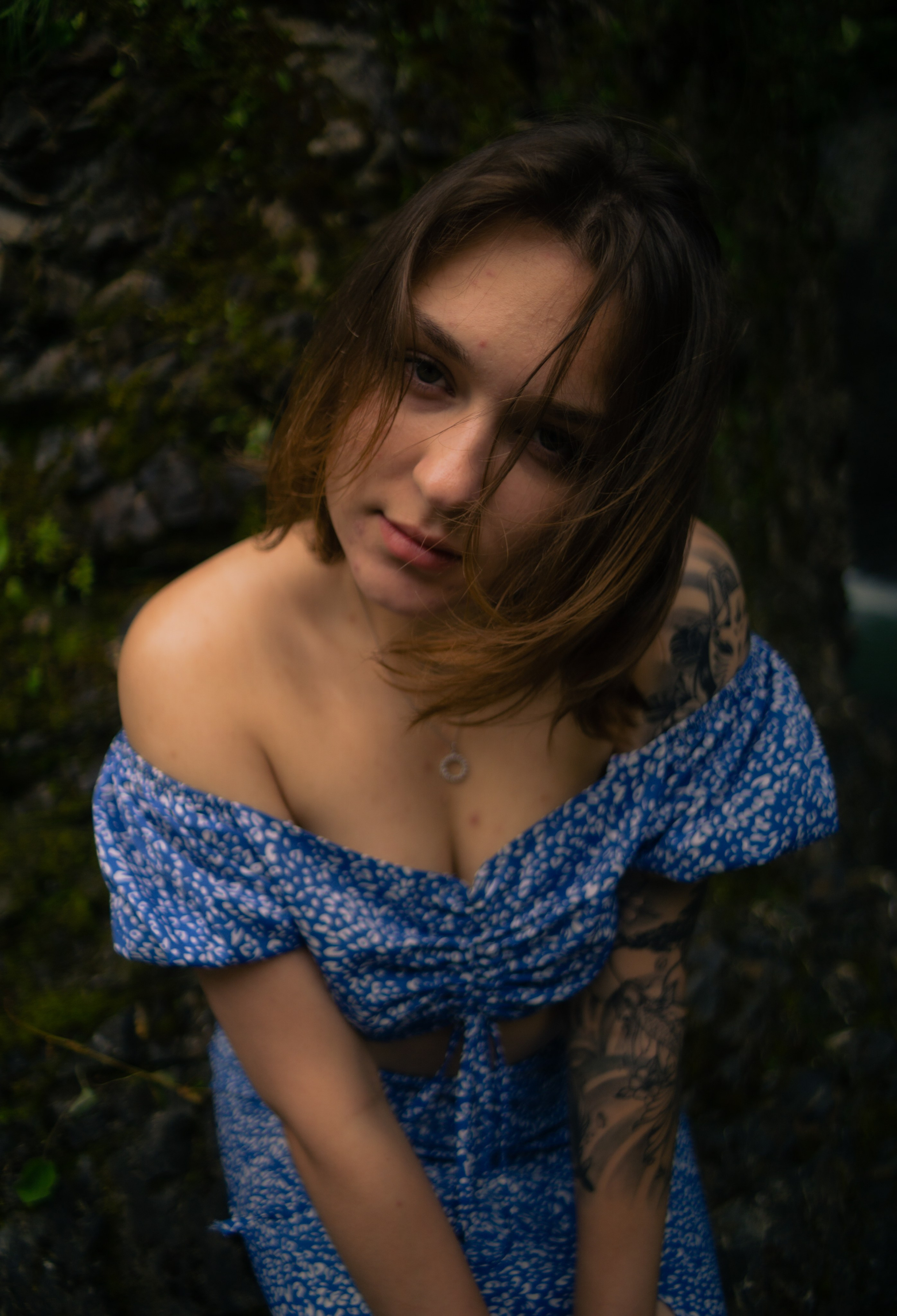 Алина на водопаде. Главная