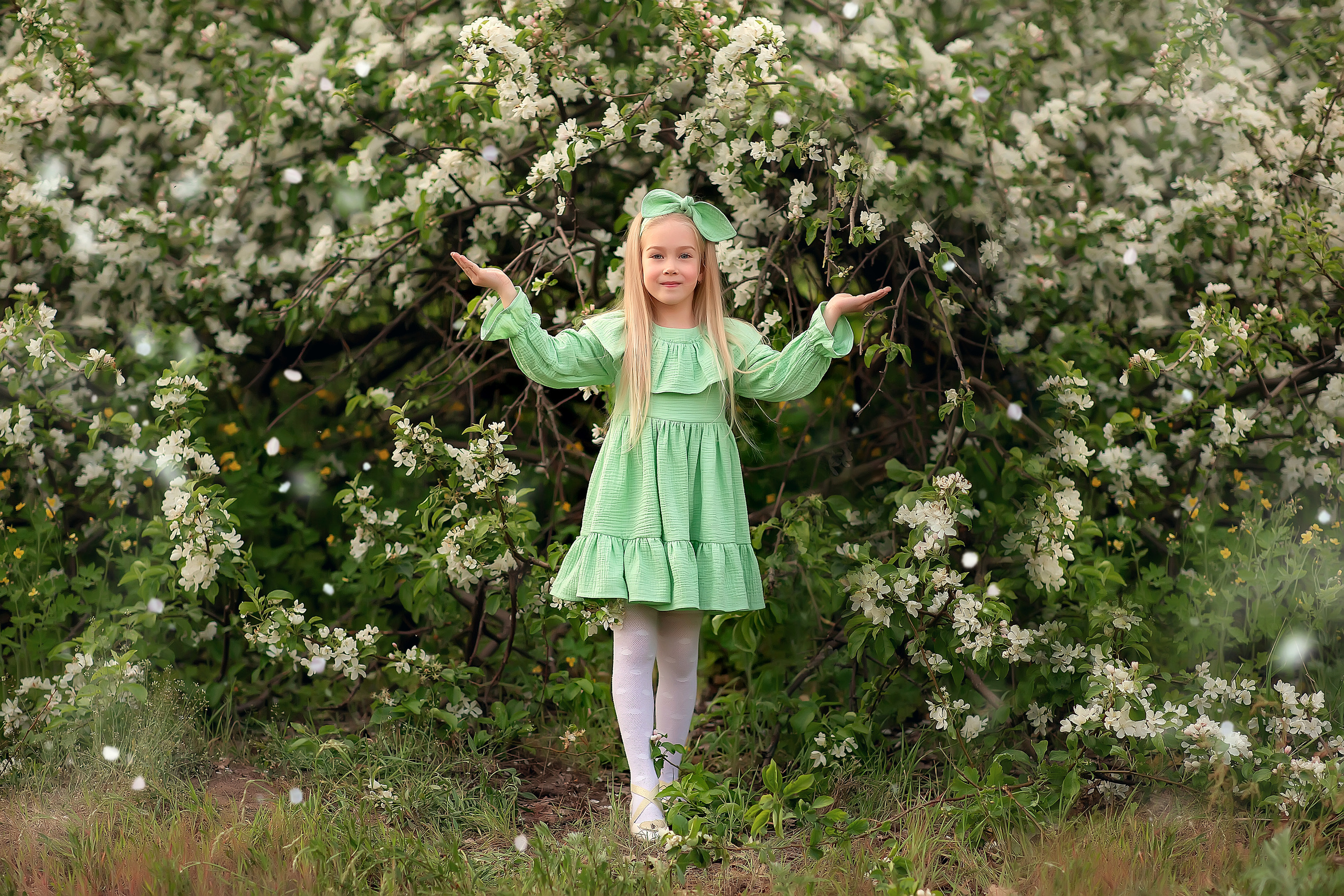 Дианочка яблоневые сады. Фотограф на крещение и венчание