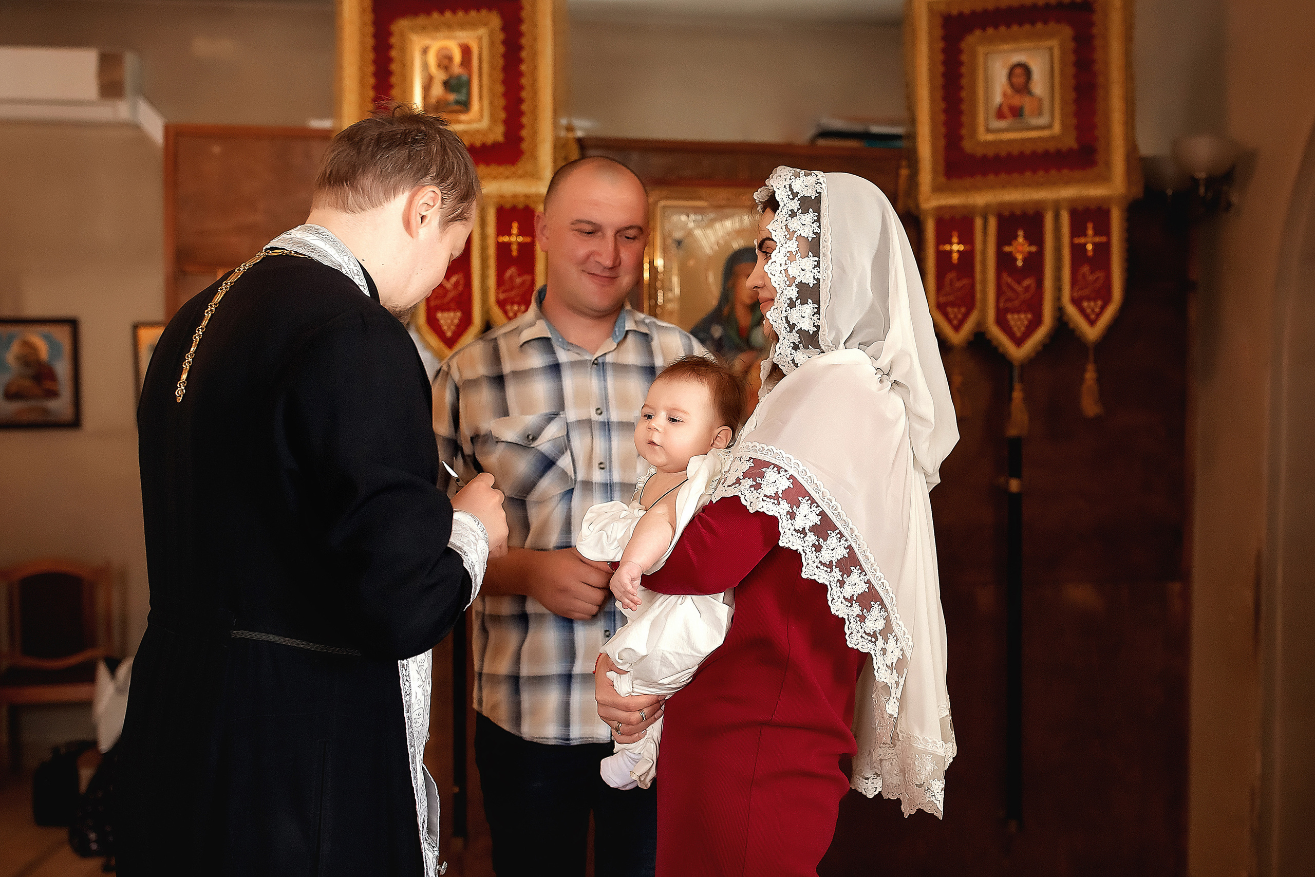 Крещение Анисии Храм Трех Святых. Фотограф на крещение и венчание