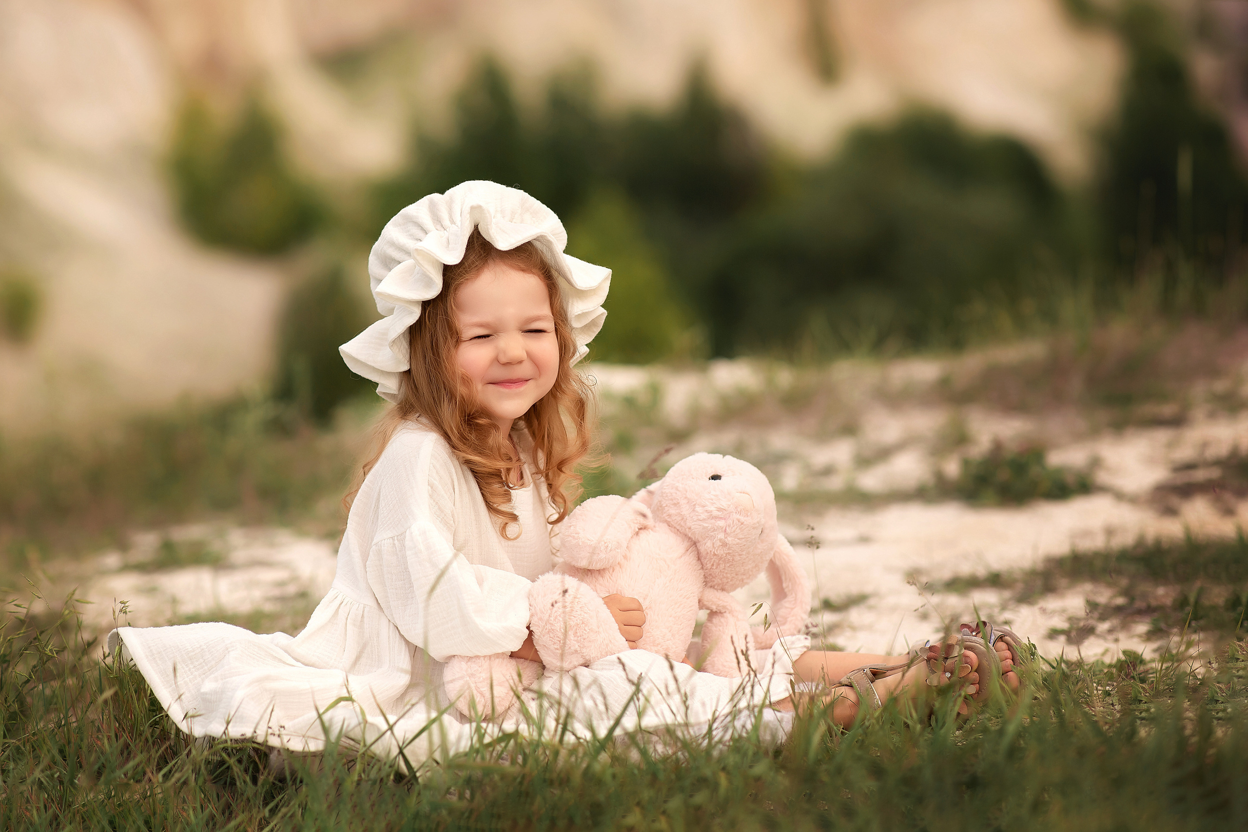 Кристина и Тая Белый колодец. Фотограф на крещение и венчание