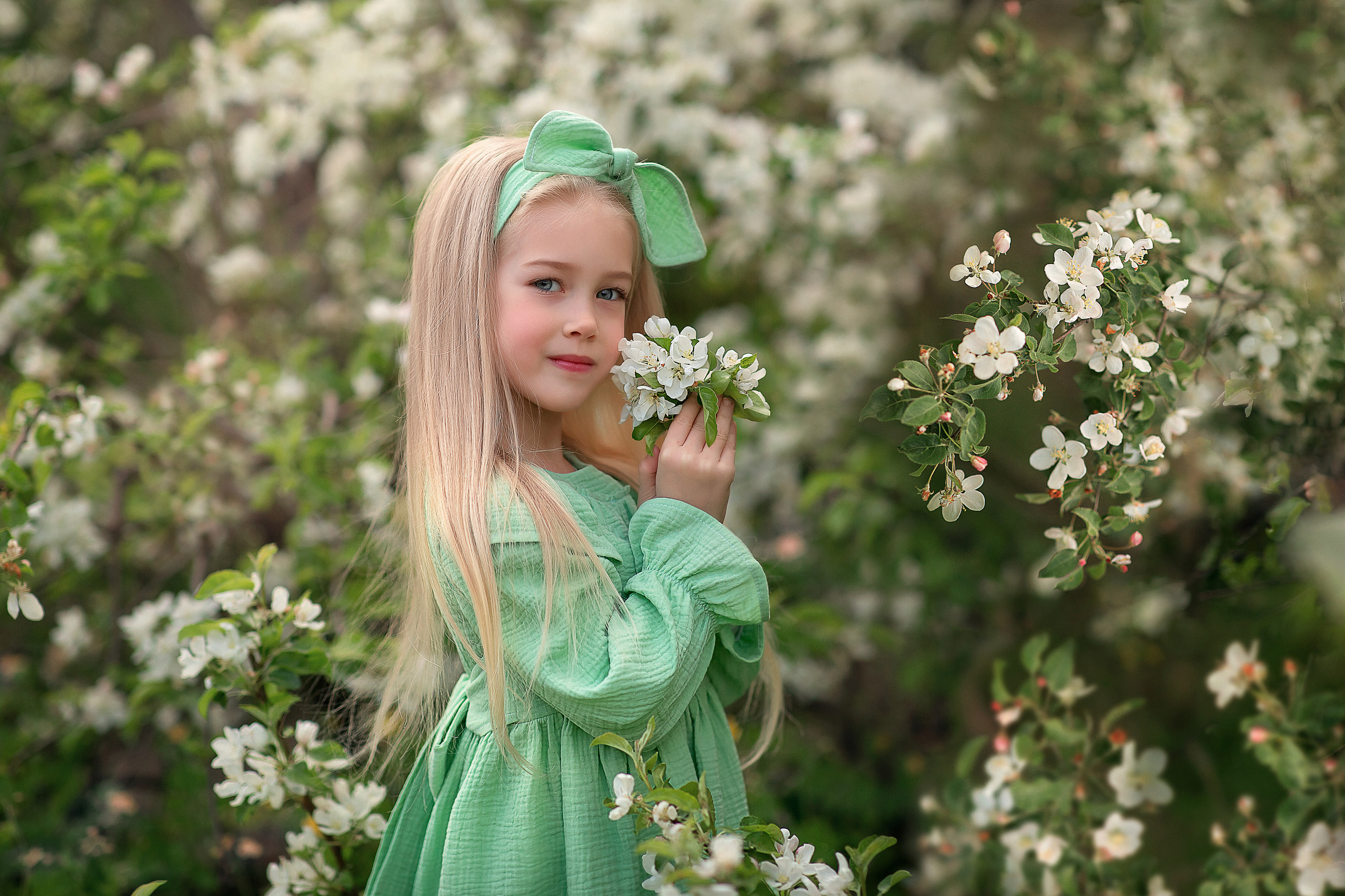 Дианочка яблоневые сады. Фотограф на крещение и венчание