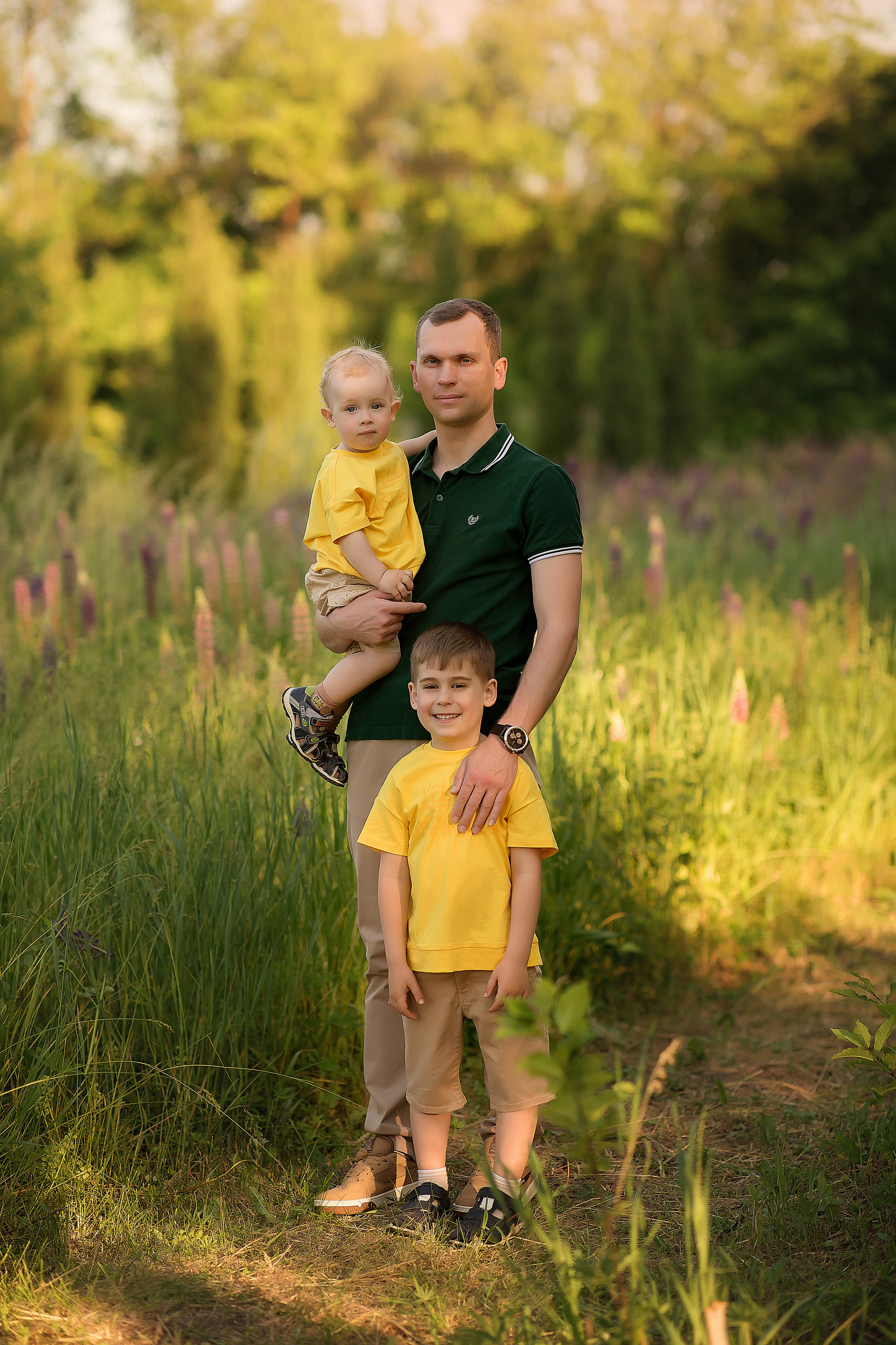 Люпины семейная съемка. Фотограф на крещение и венчание