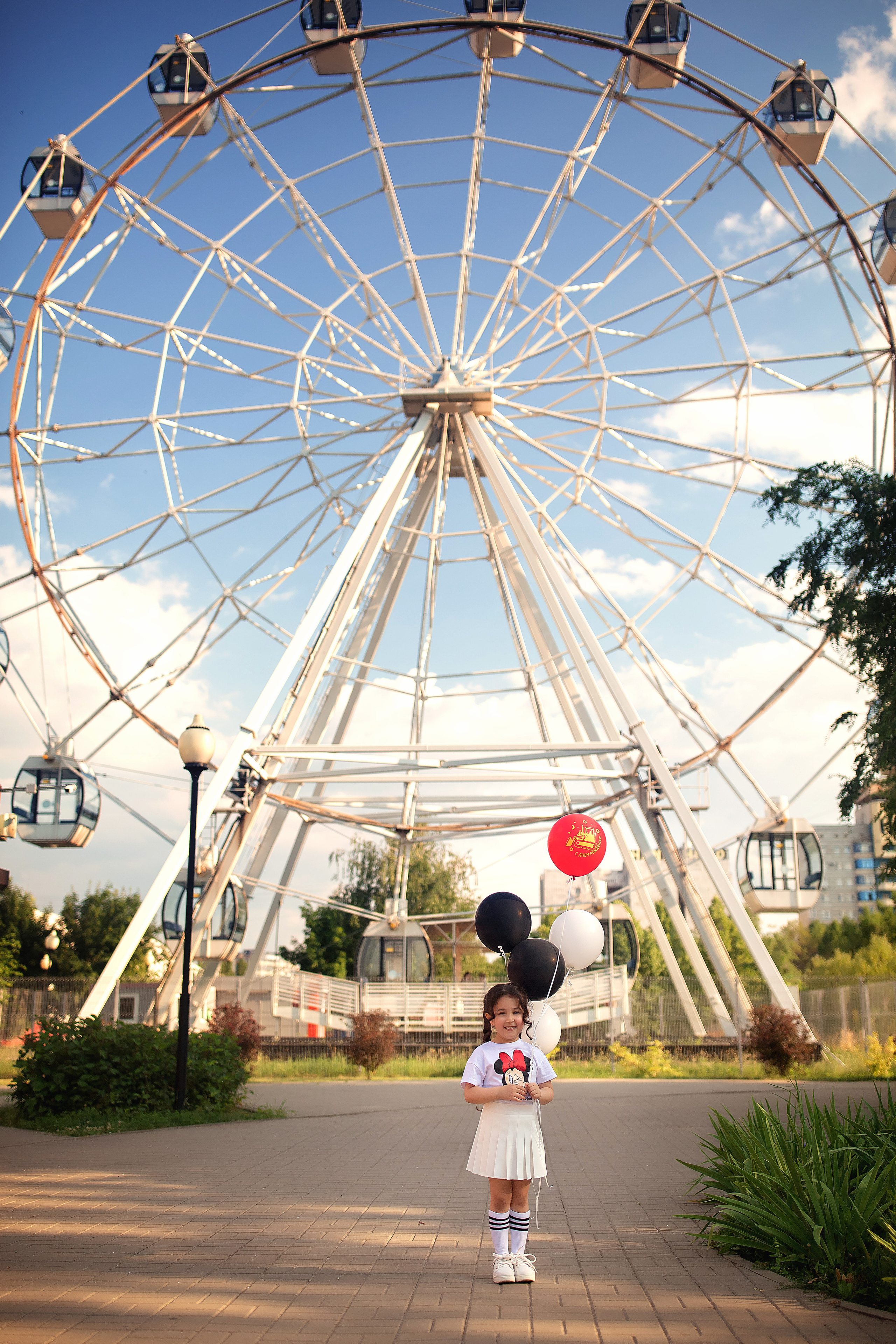 Летняя прогулка в парке. Фотограф на крещение и венчание