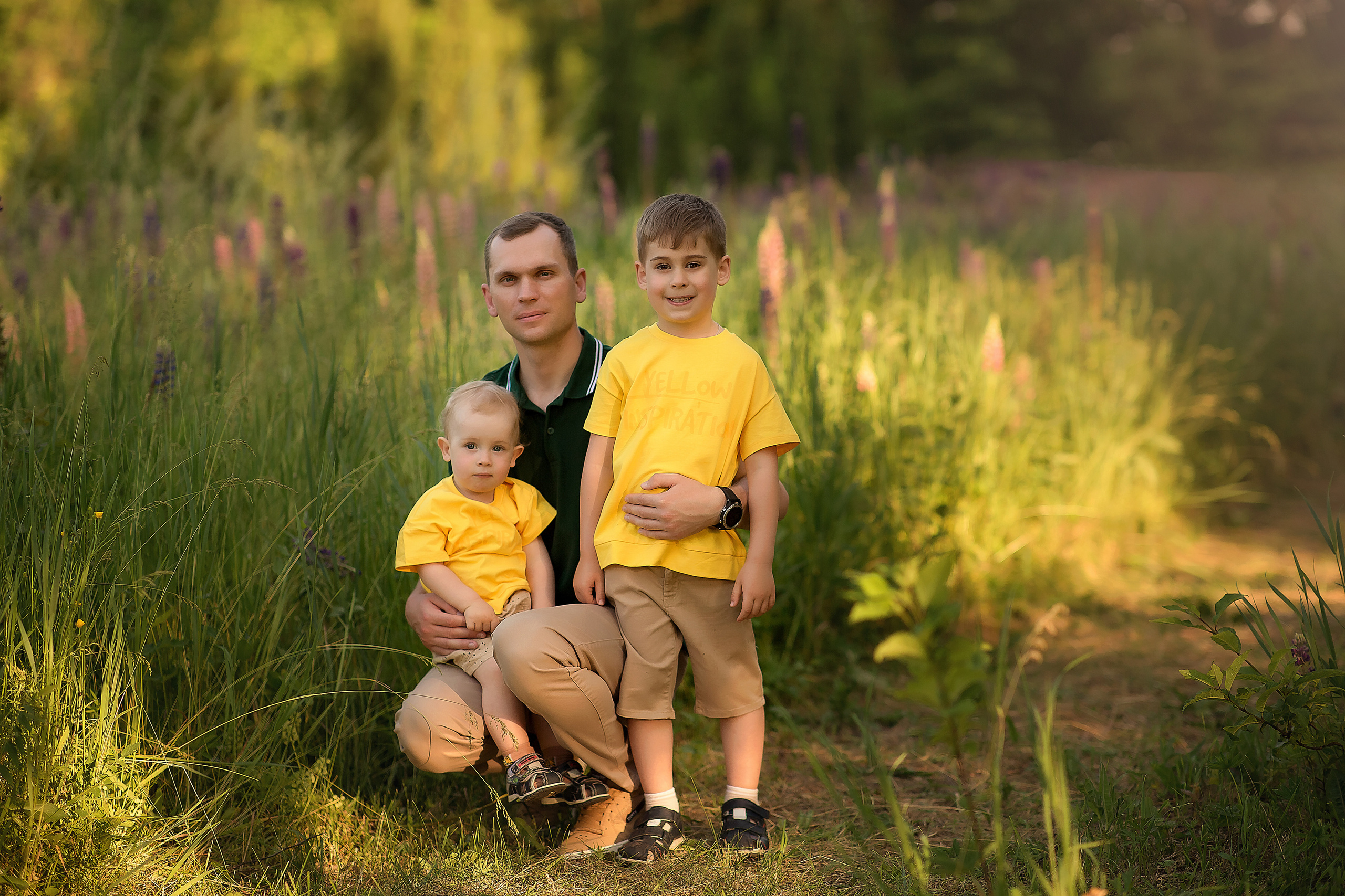 Люпины семейная съемка. Фотограф на крещение и венчание