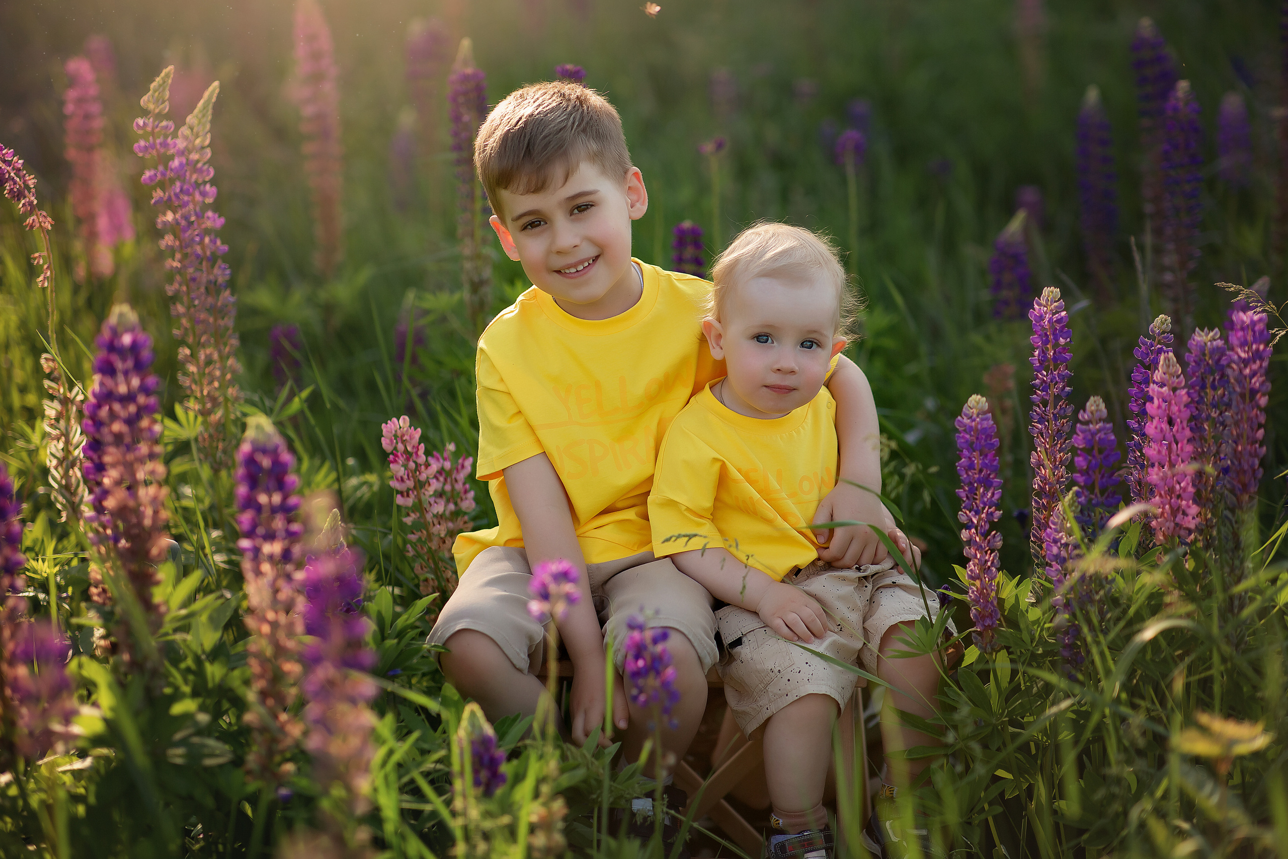Люпины семейная съемка. Фотограф на крещение и венчание