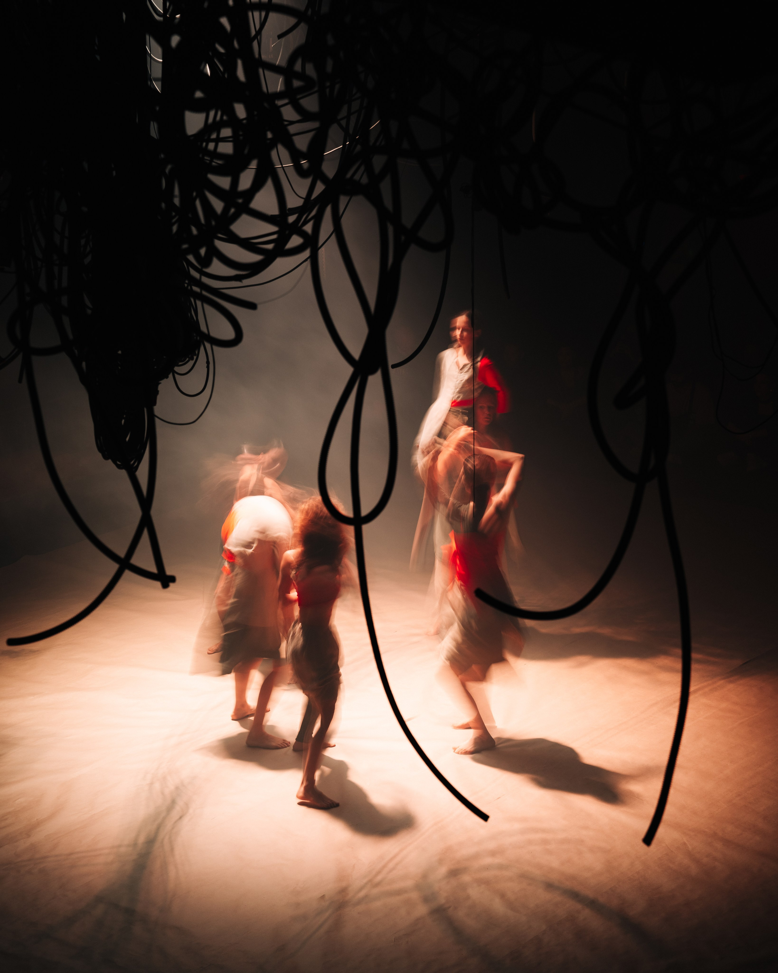 Outline 2024. @tomrus: Рустам Шагиморданов — фотограф