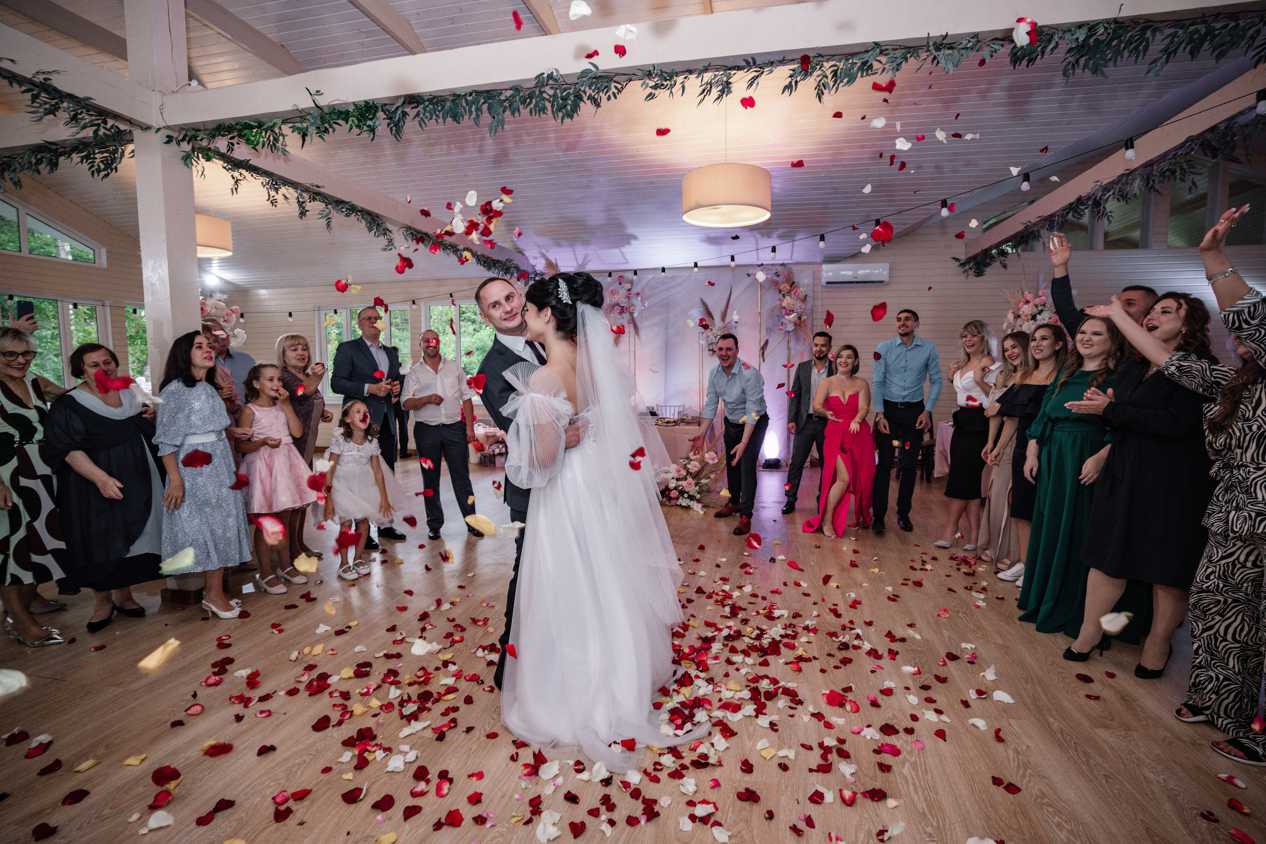 Свадьба в Медвежьих озерах, свадебный фотограф в Медвежьих озерах