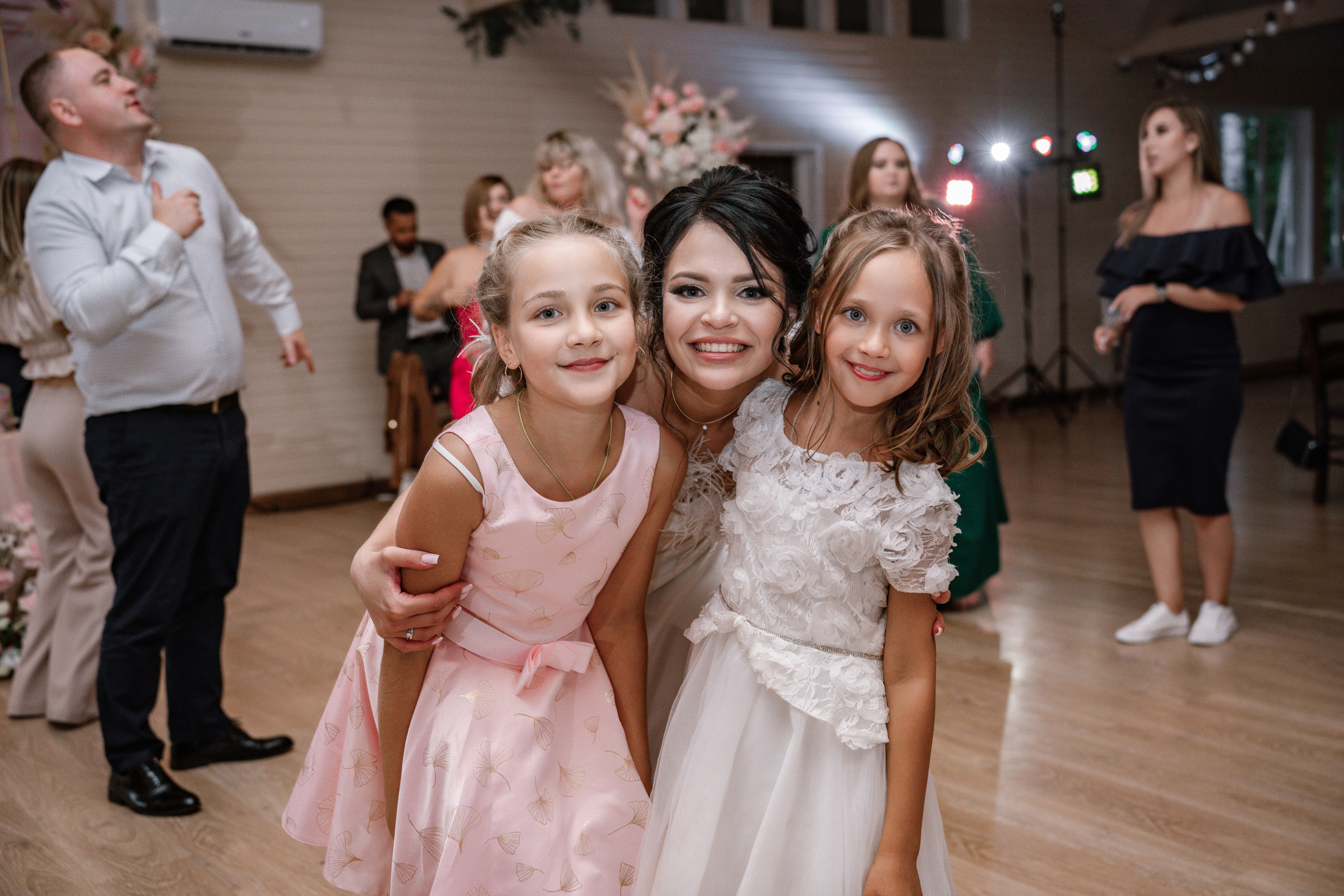 Свадьба в Медвежьих озерах, свадебный фотограф в Медвежьих озерах