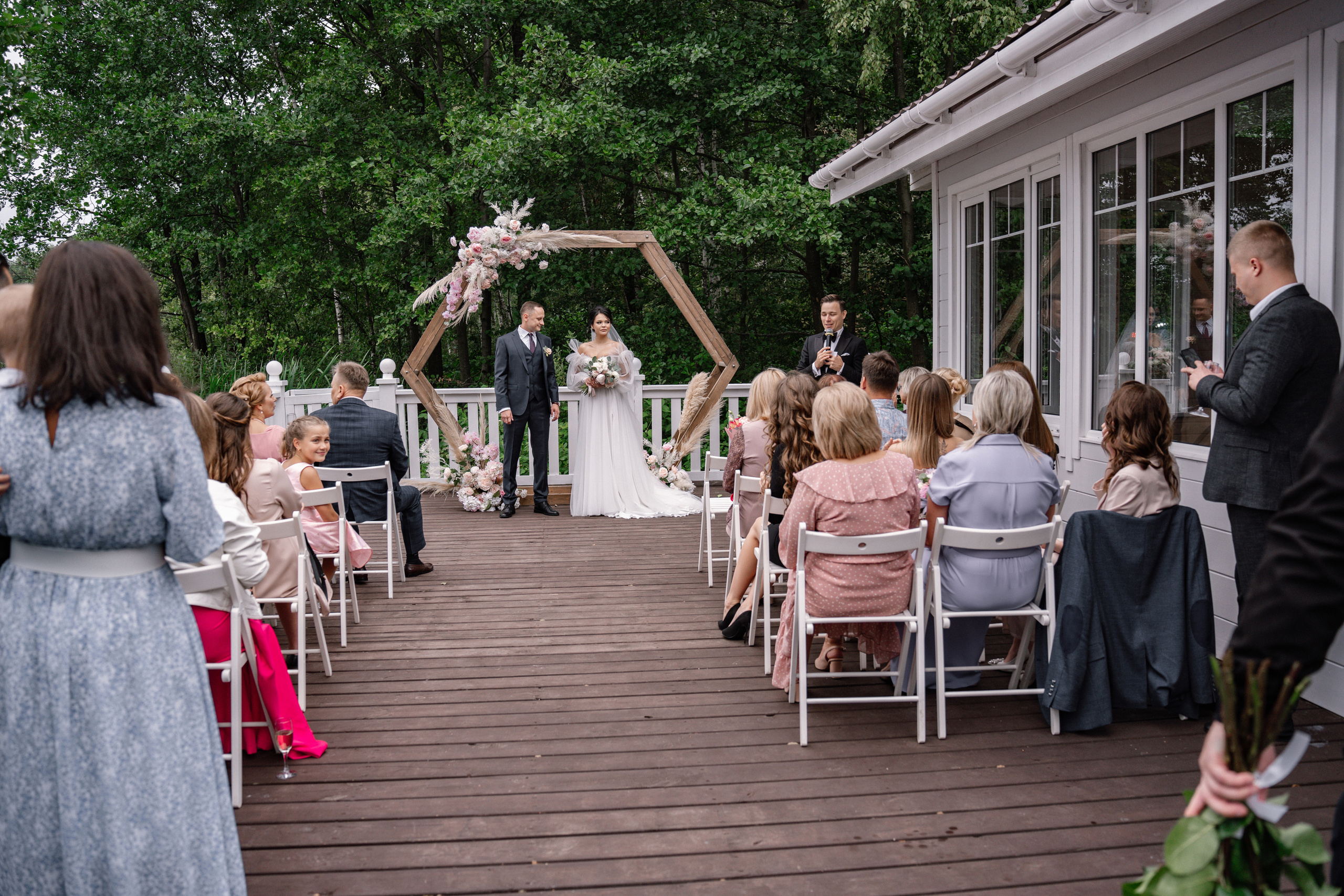 Свадьба в Медвежьих озерах, свадебный фотограф в Медвежьих озерах