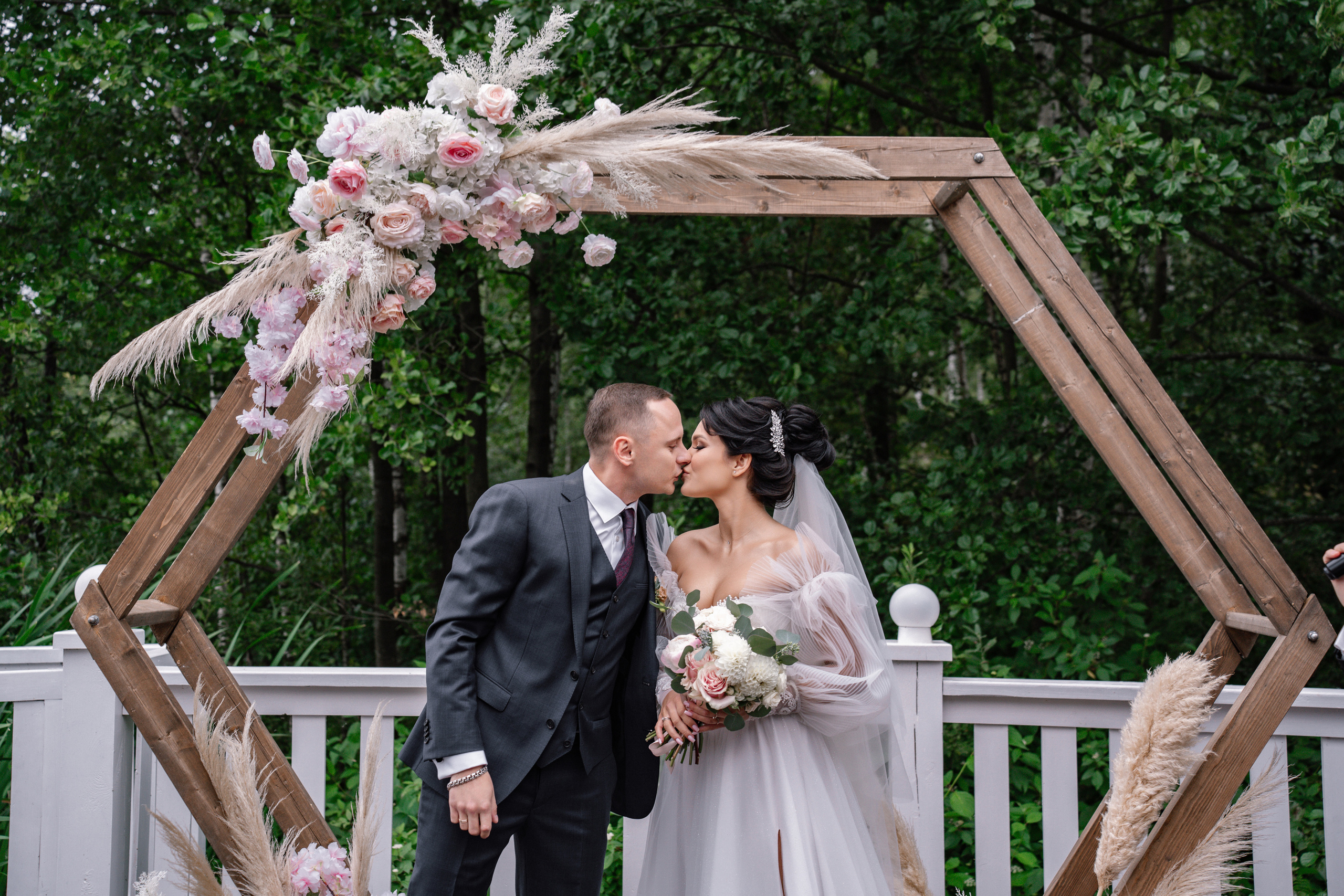 Свадьба в Медвежьих озерах, свадебный фотограф в Медвежьих озерах