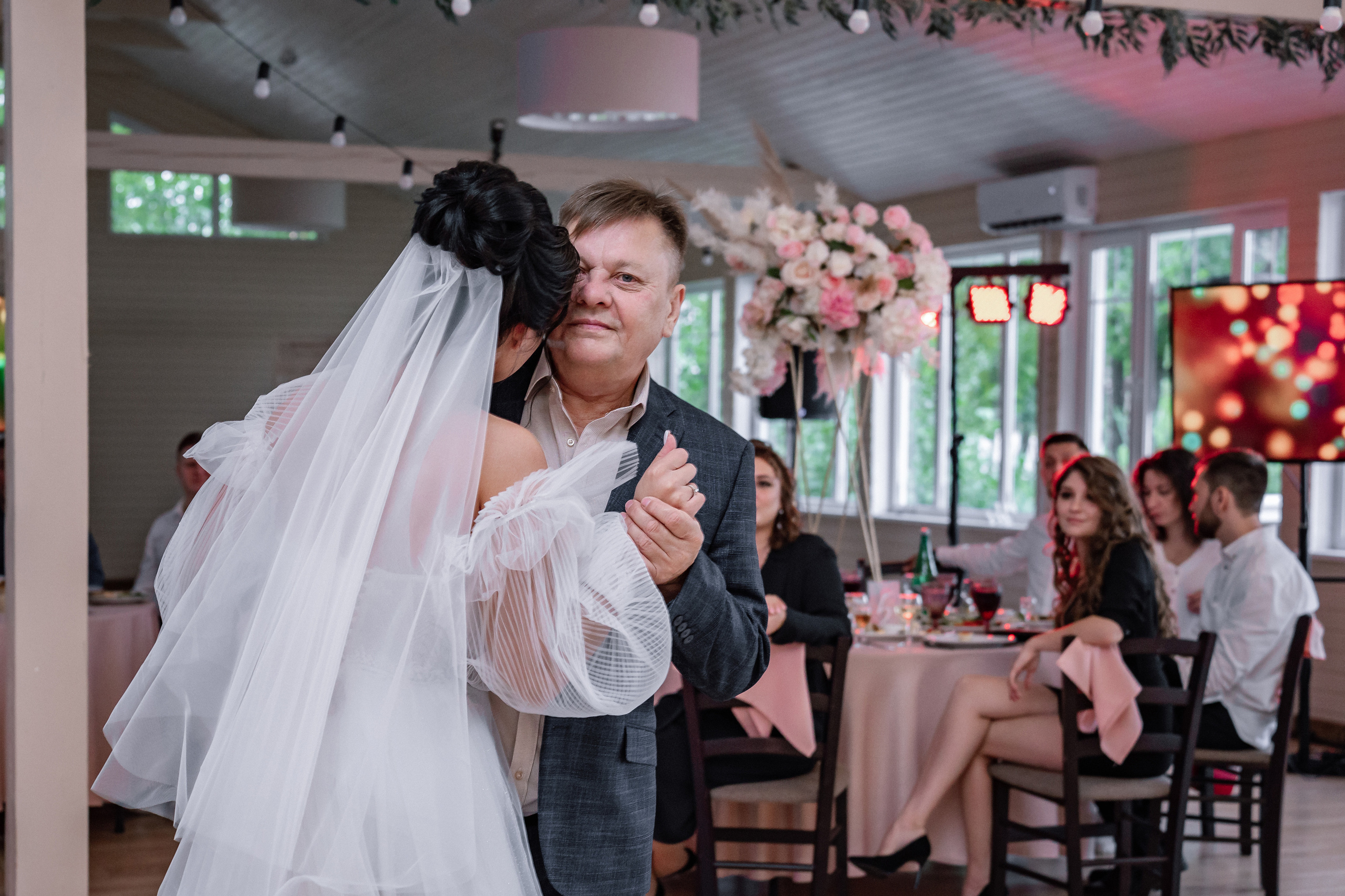 Свадьба в Медвежьих озерах, свадебный фотограф в Медвежьих озерах