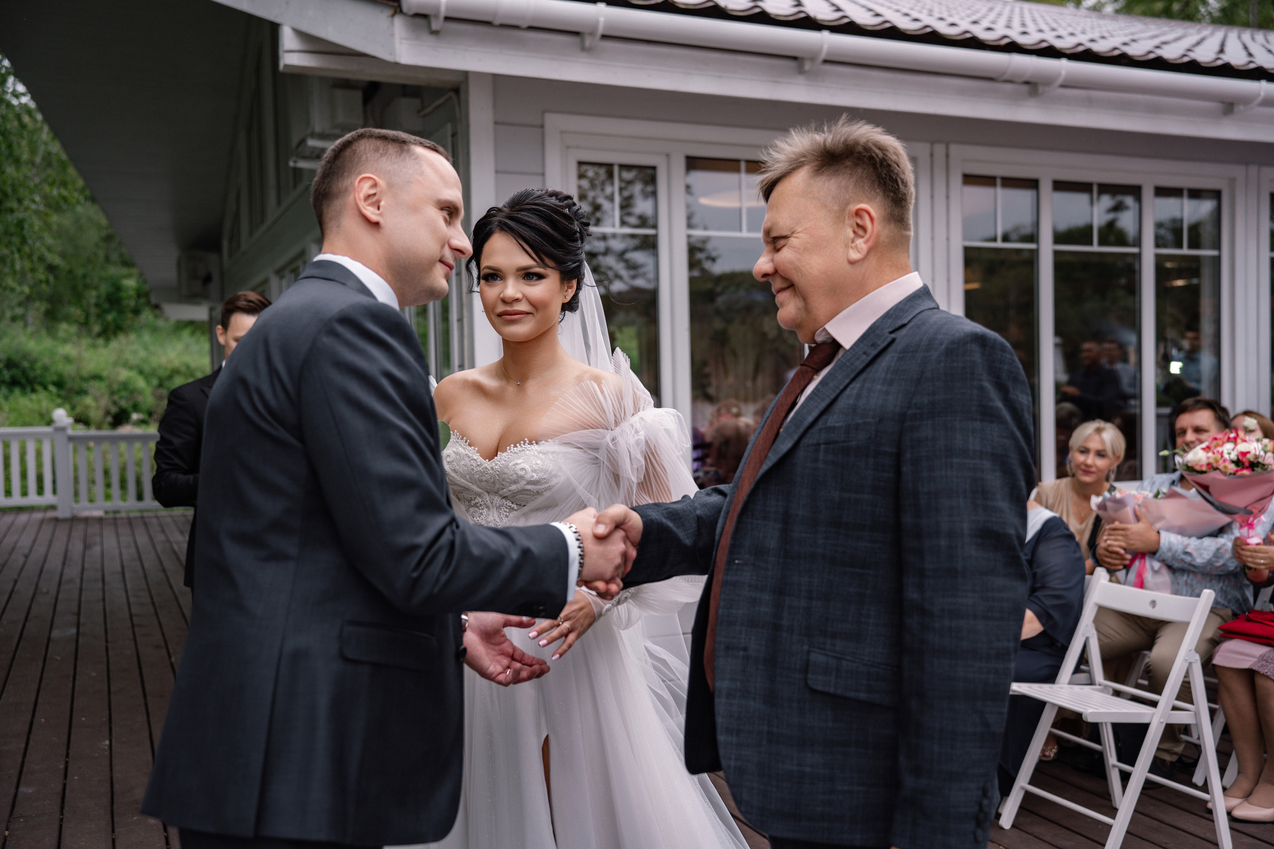 Свадьба в Медвежьих озерах, свадебный фотограф в Медвежьих озерах