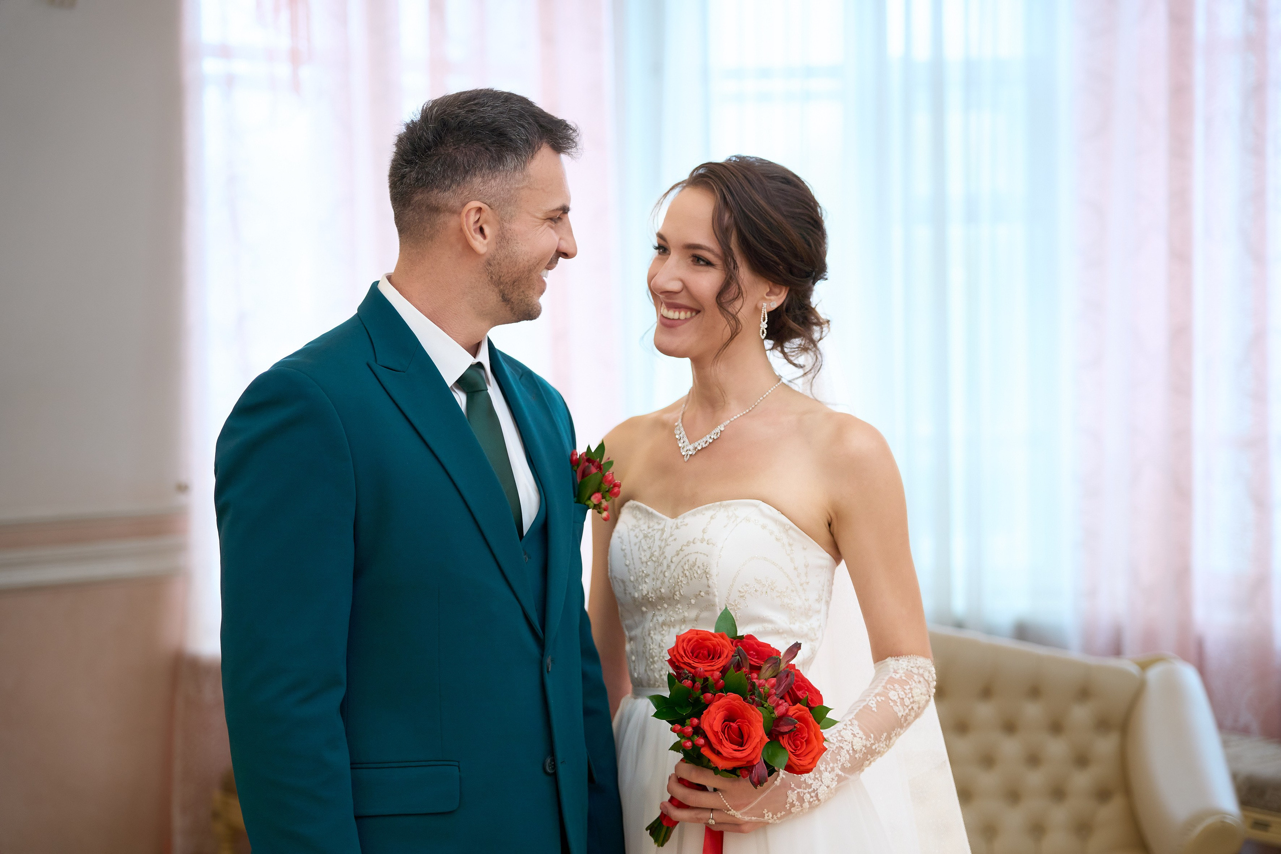 В ЗАГСе. Репортажный и портретный фотограф в Томске Ларионов Артём