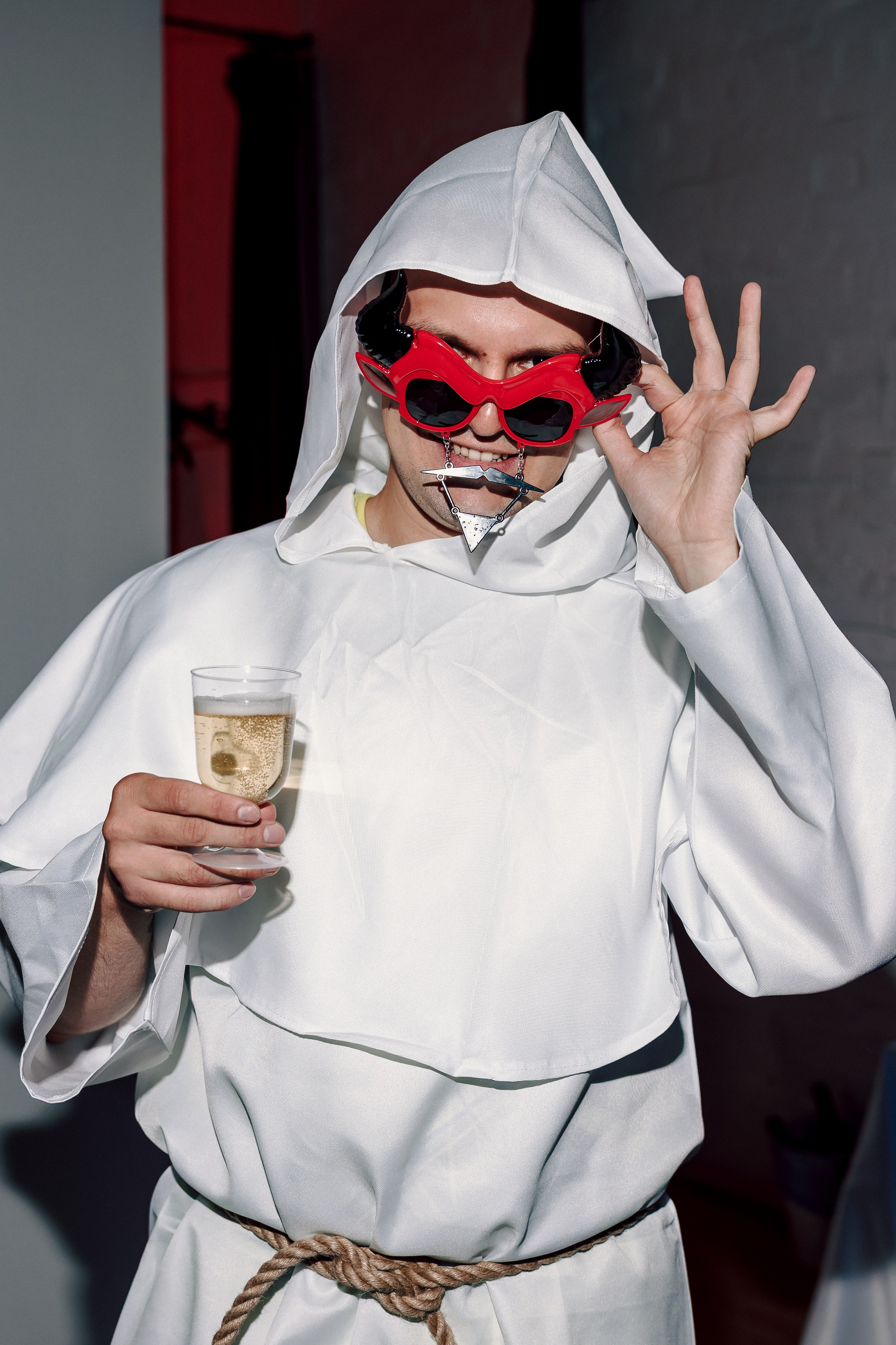 Выпускной курса «Журфак» 2025. Лёшка Варзегов — фотограф