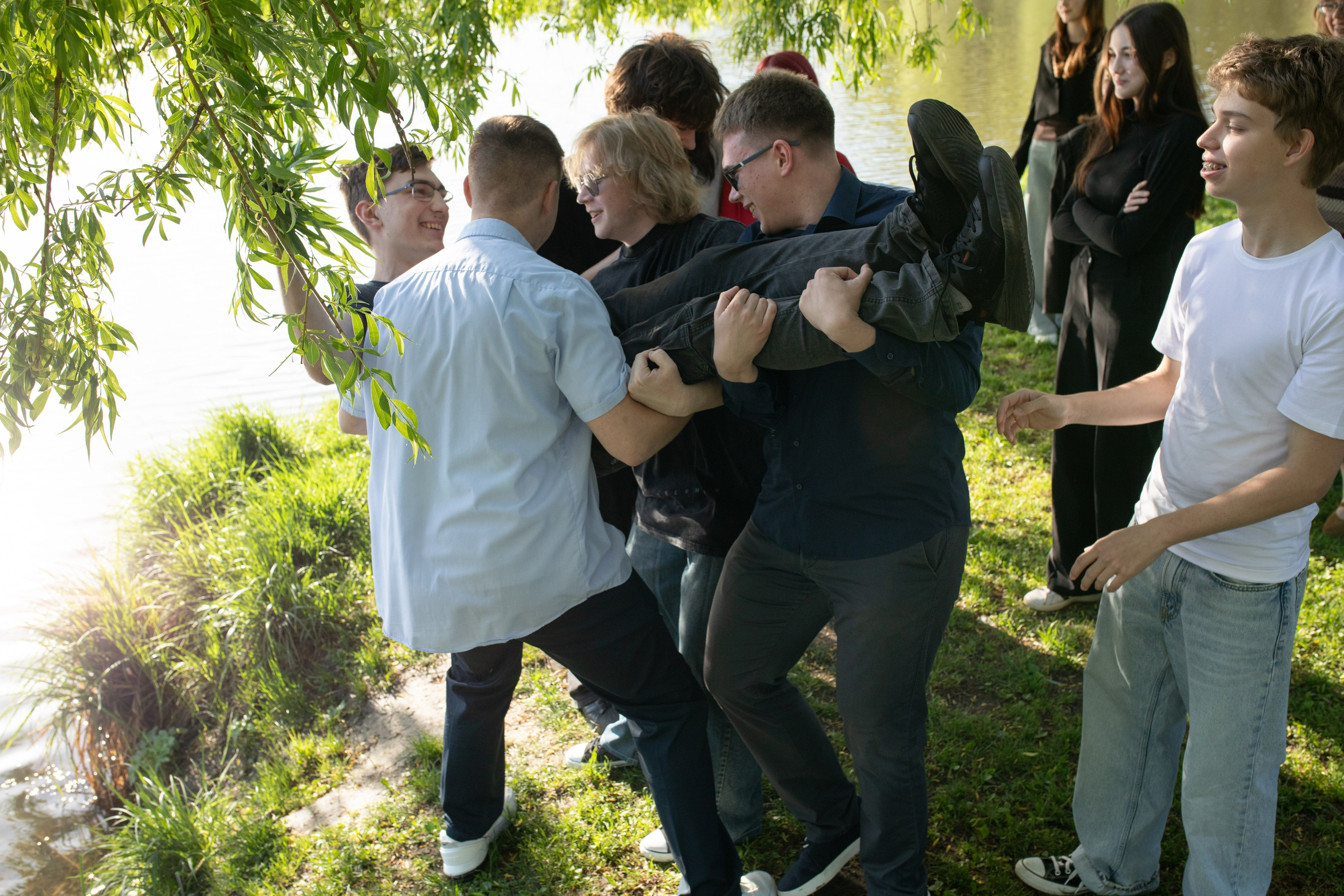 19/05/26 Лошицкий. Выпускные альбомы Cardsi