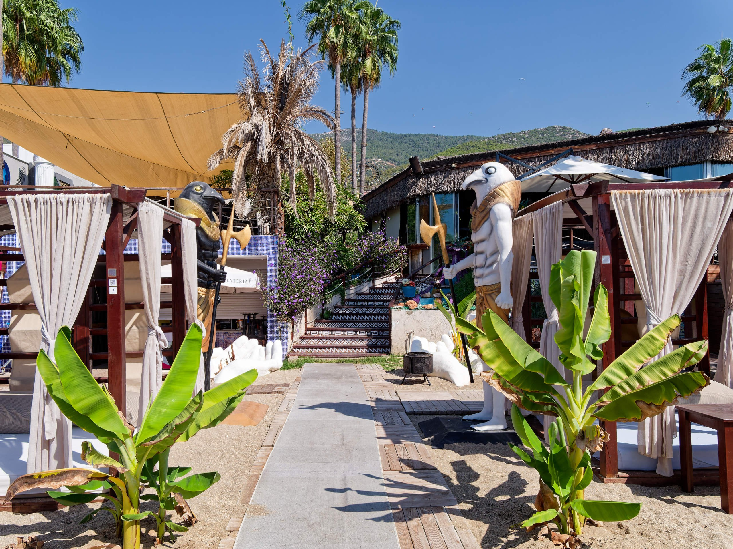 Алания 2025, город, стрит-фото. Избранные фотографии