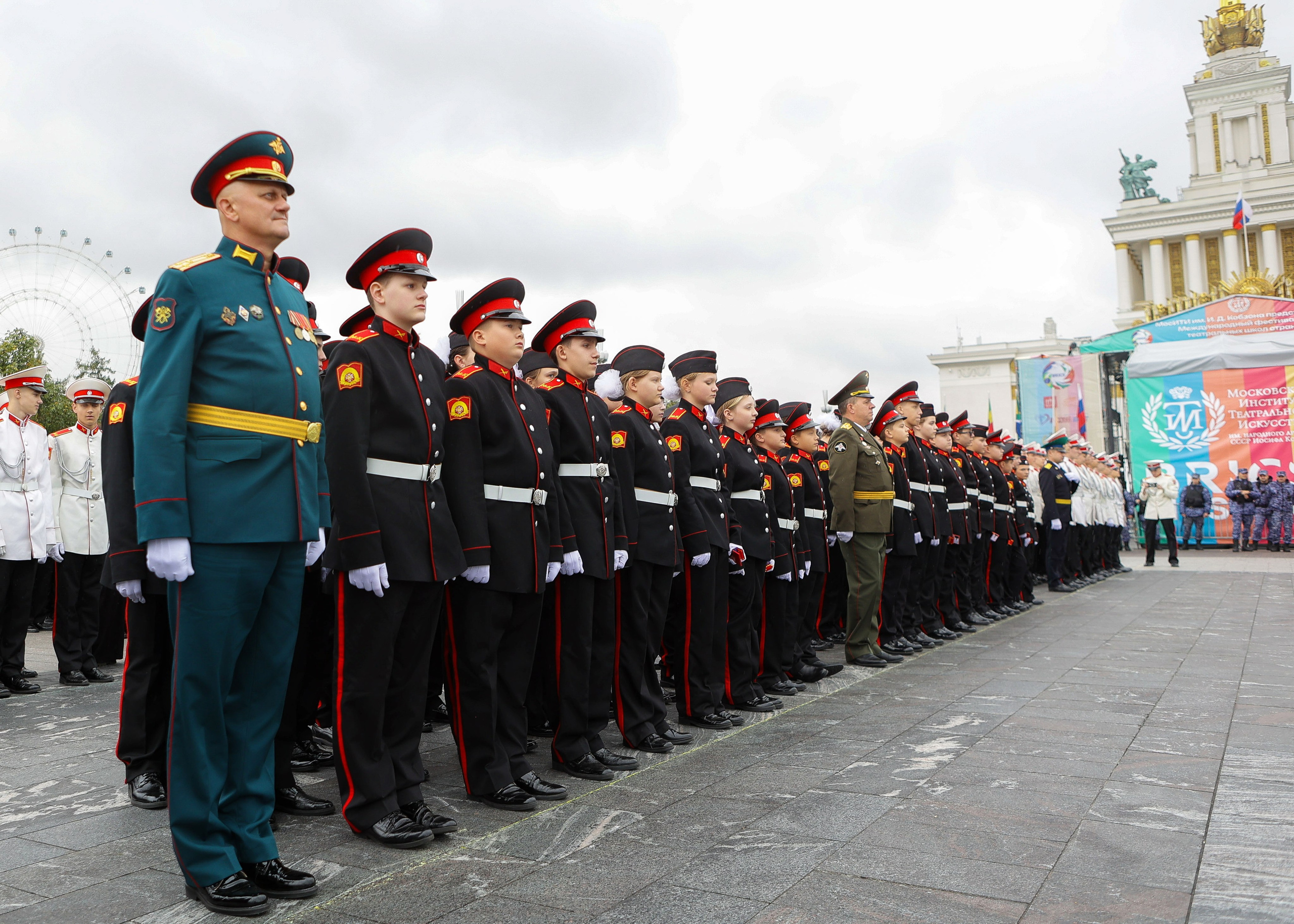 Посвящению в кадеты в Первом Московском кадетском корпусе, Дипломатической кадетской школы. Выпускные альбомы и школьный фотограф в Подольске, Троицке, Щербинке, Москве и Московской области