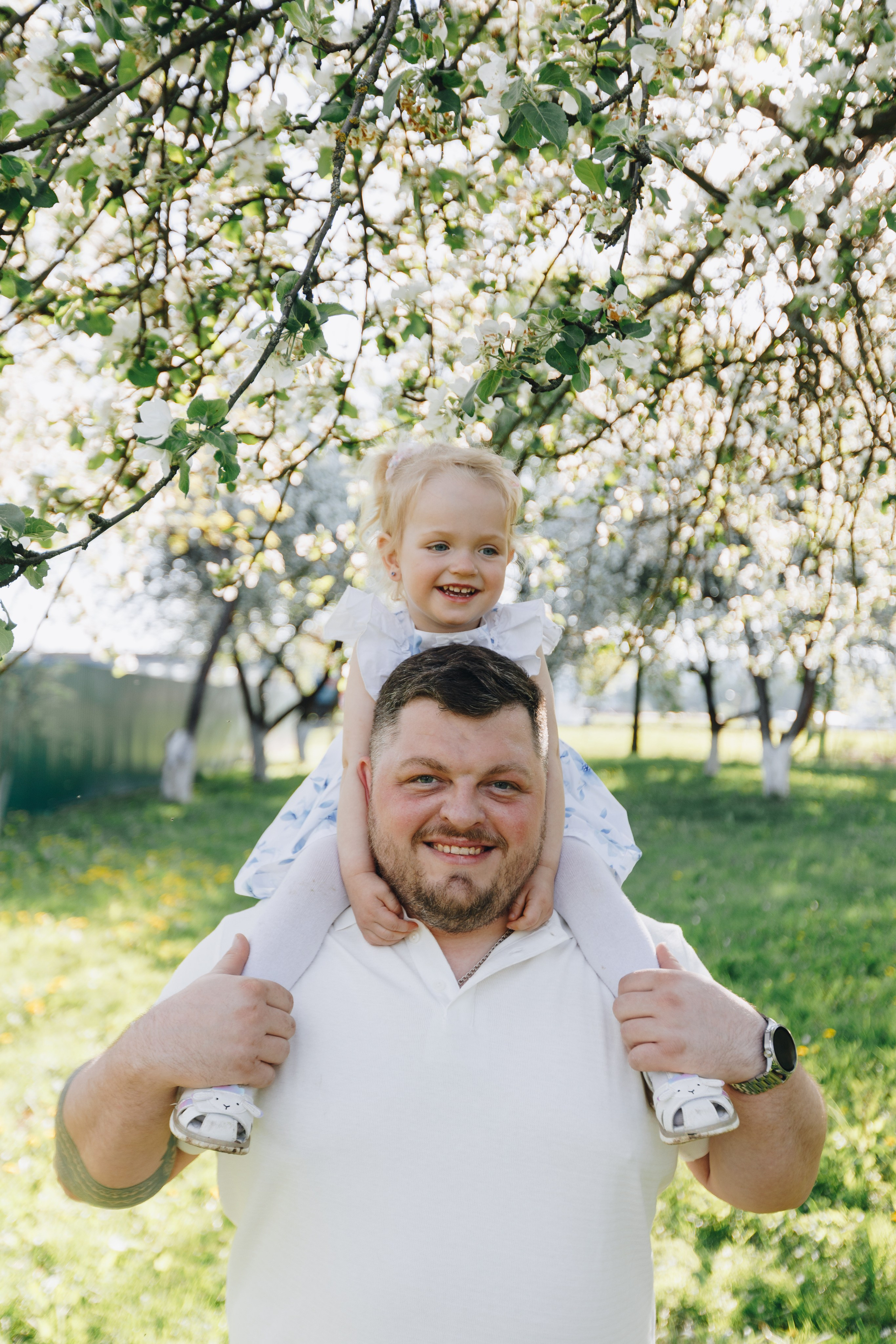 Семья весной. Свадебный семейный фотограф и видеограф Гомель Минск Беларусь Европа