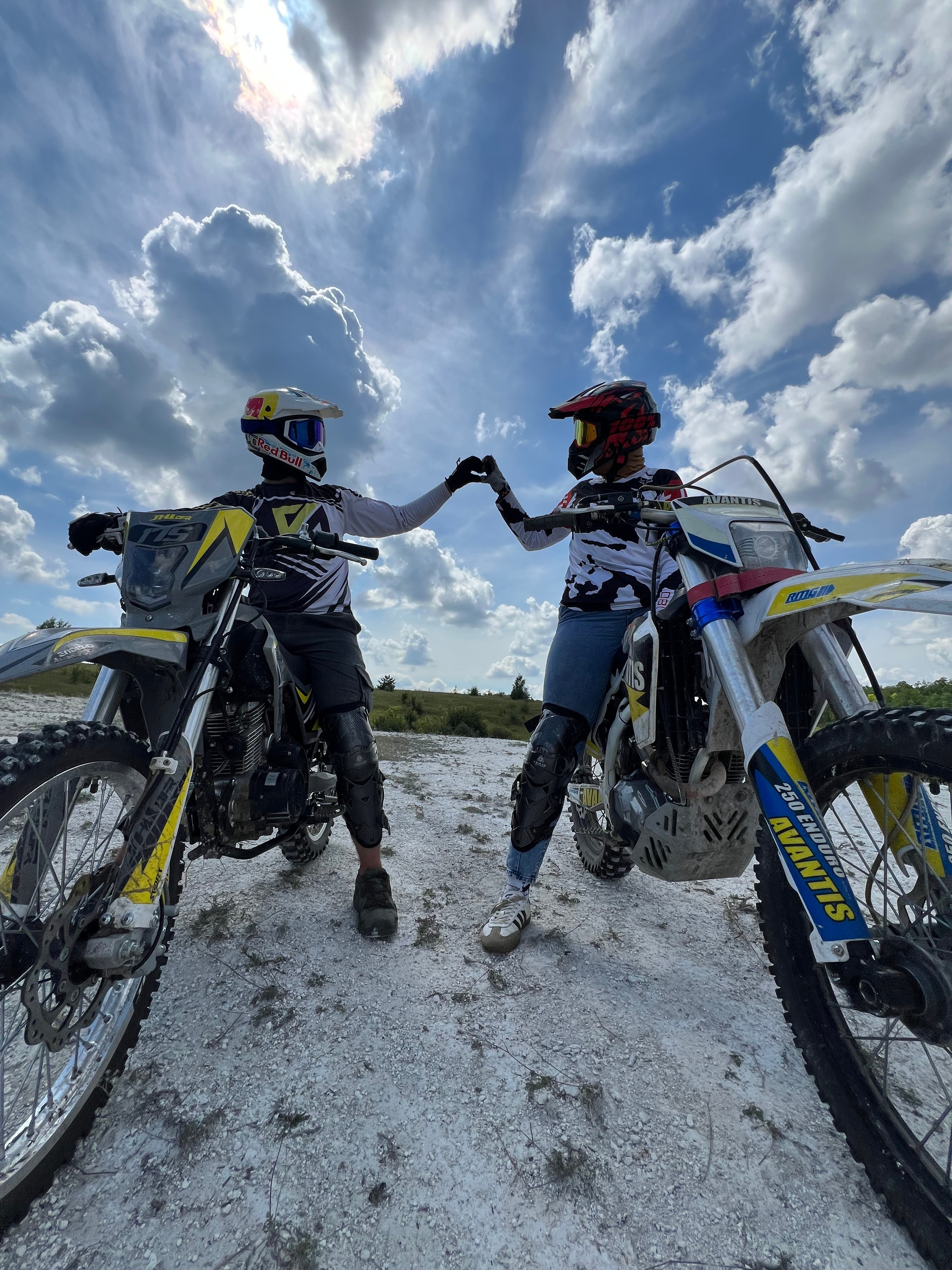 Свидание. Профессиональный прокат эндуро мотоциклов и квадроциклов в г. Белгород