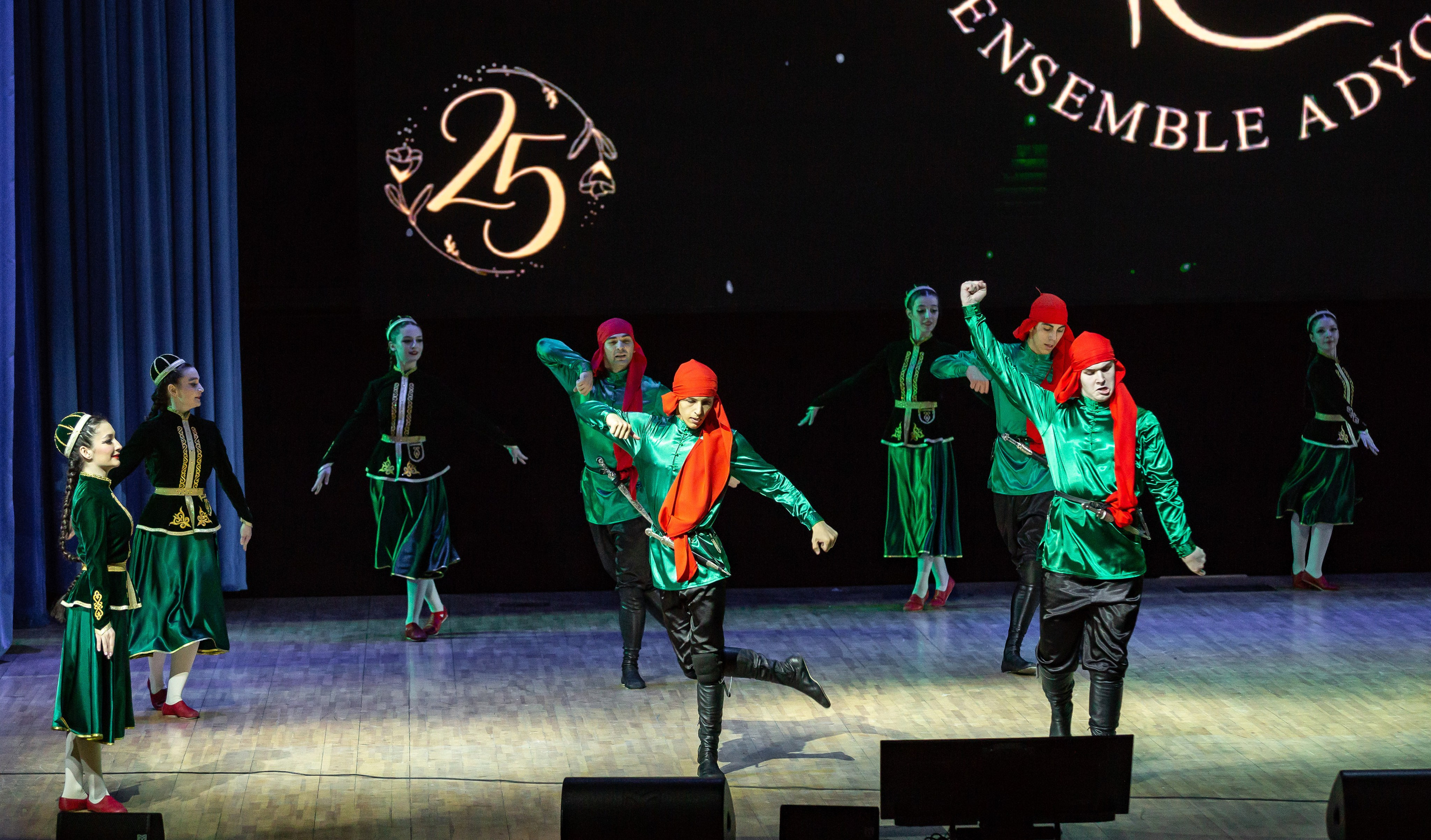 Юбилейный концерт танцевального коллектива «Адыги». Репортажный фотограф в Москве