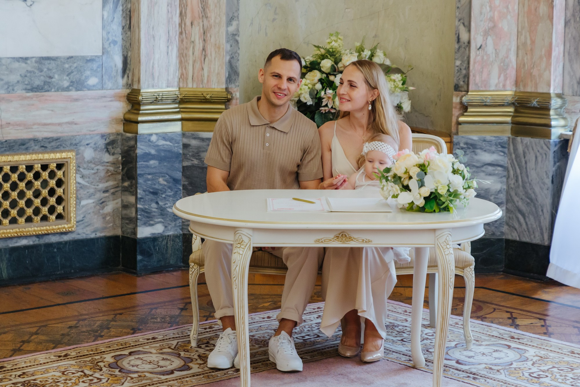 Детская регистрация Дворец малютки СПб. Фотограф крещение венчание в Петербурге! Помогает подобрать храм и посоветовал душевного батюшку в СПб