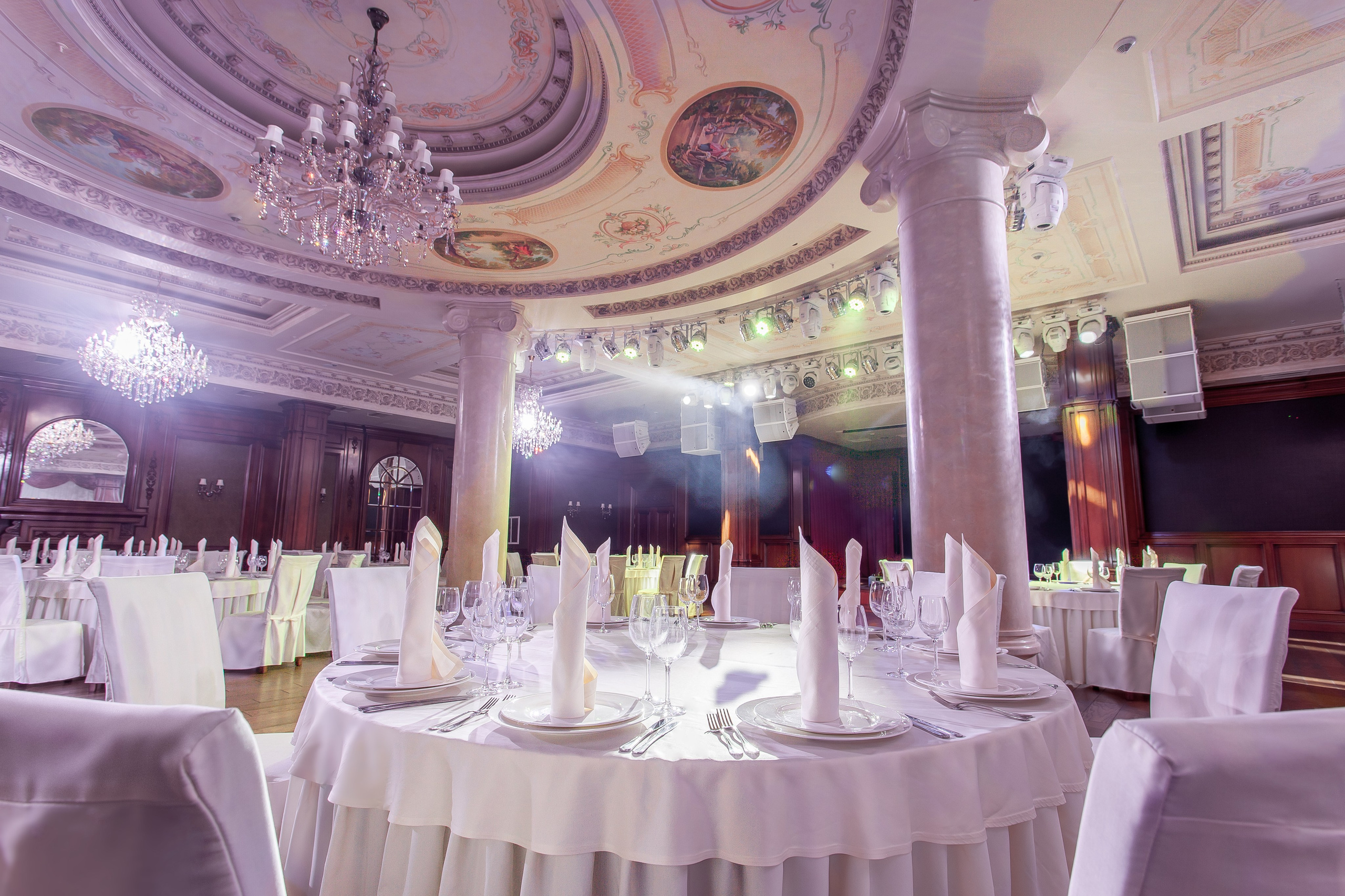 Hotels. Interior photographer Vitalii in Portland and Vancouver