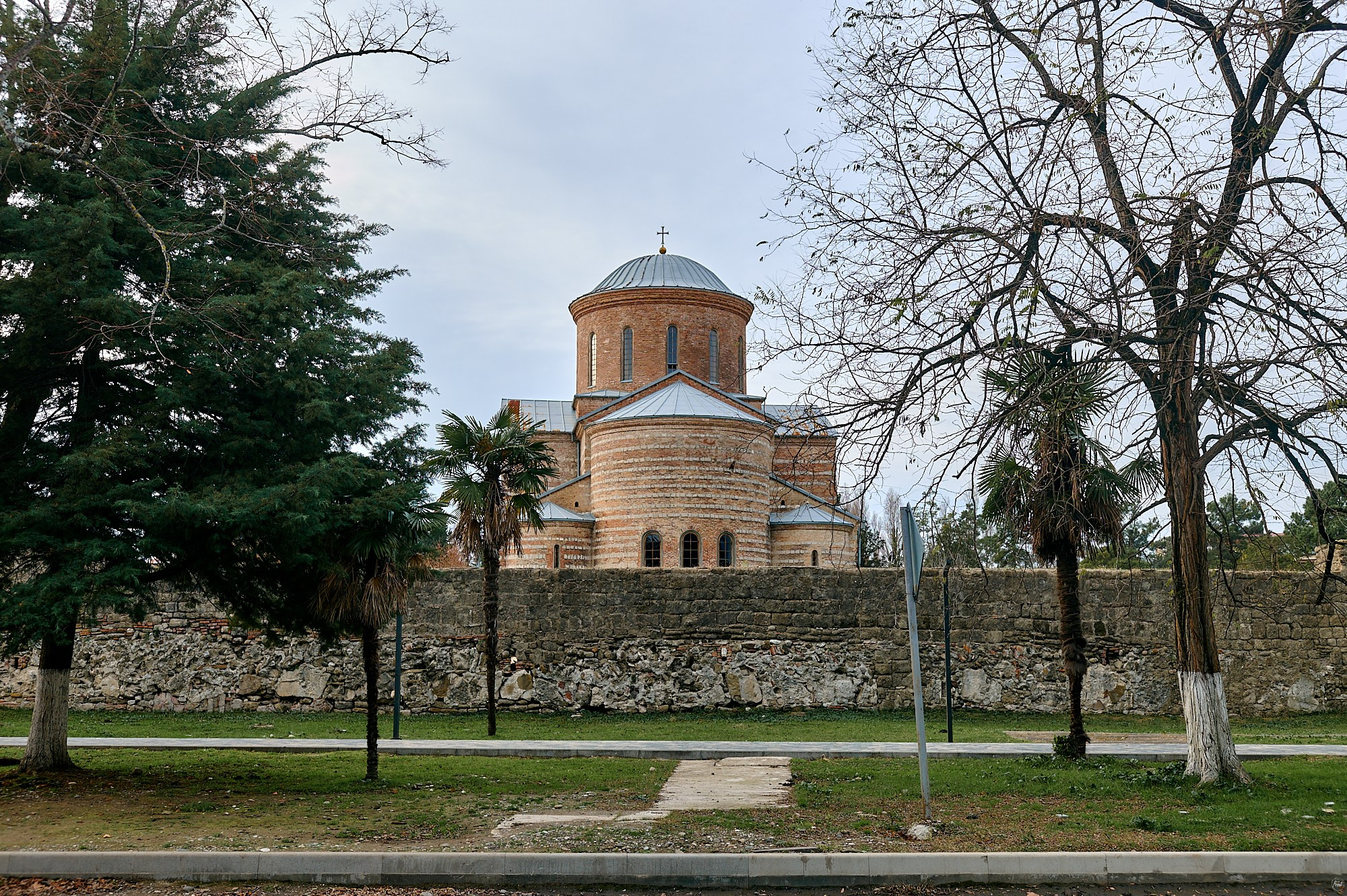 Пицунда, Абхазия. Декабрь 2024. Фотографии отовсюду и обо всем