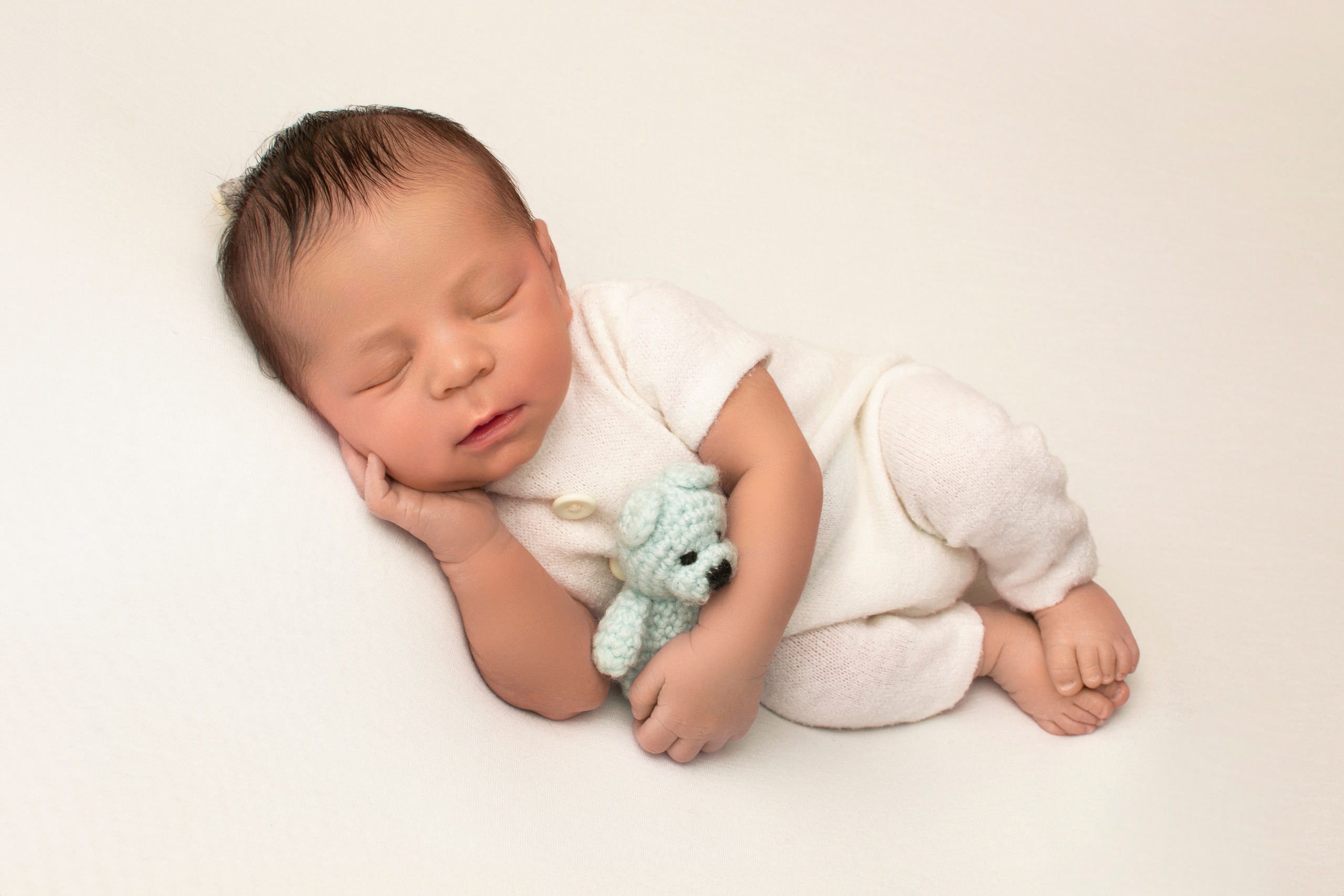 NEWBORN. Professional Worldwide Retoucher Retouch.Allusory