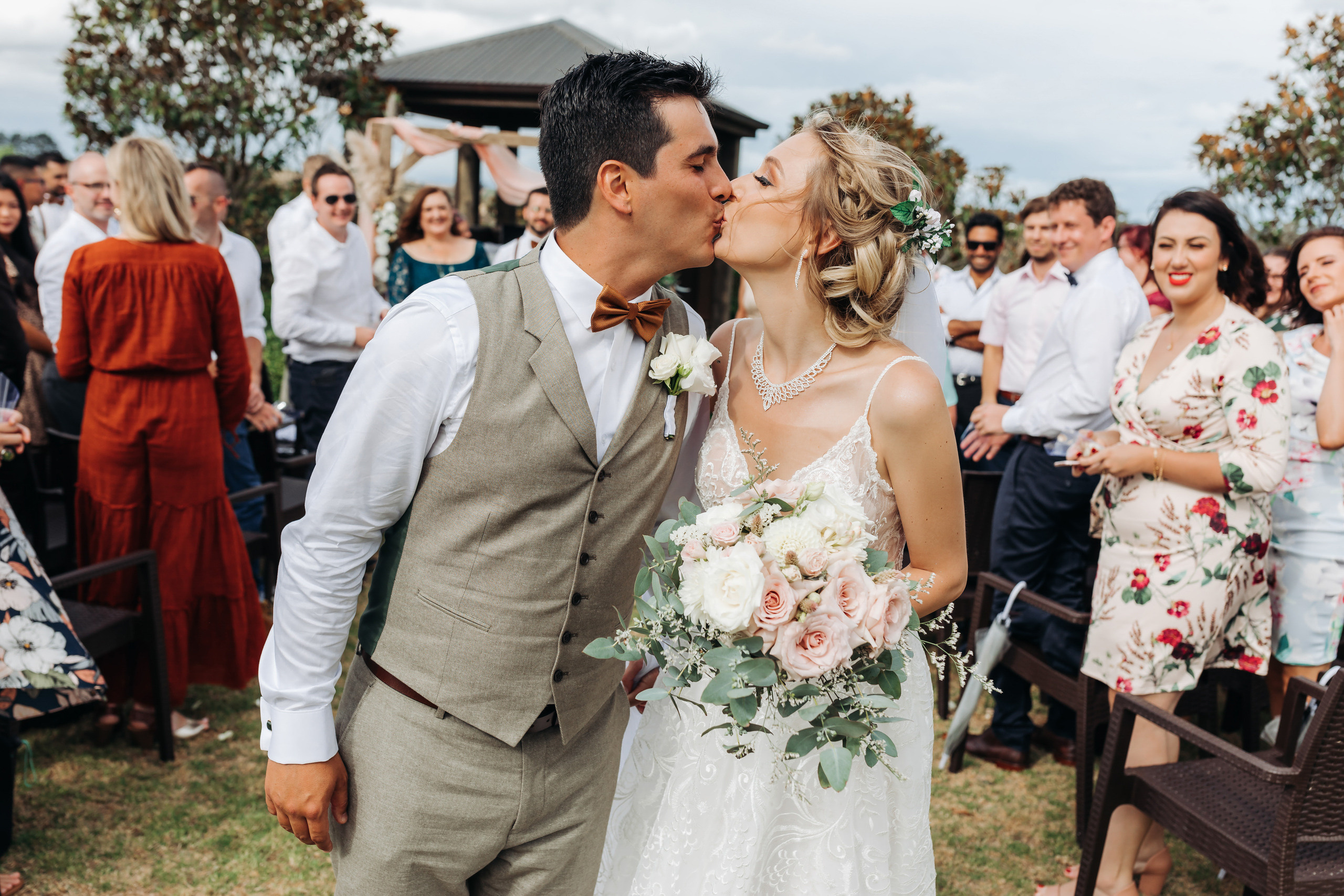 Wedding photographer in Tbilisi & Saint-Petersburg (Spb). Destination wedding photographer Peter Letu