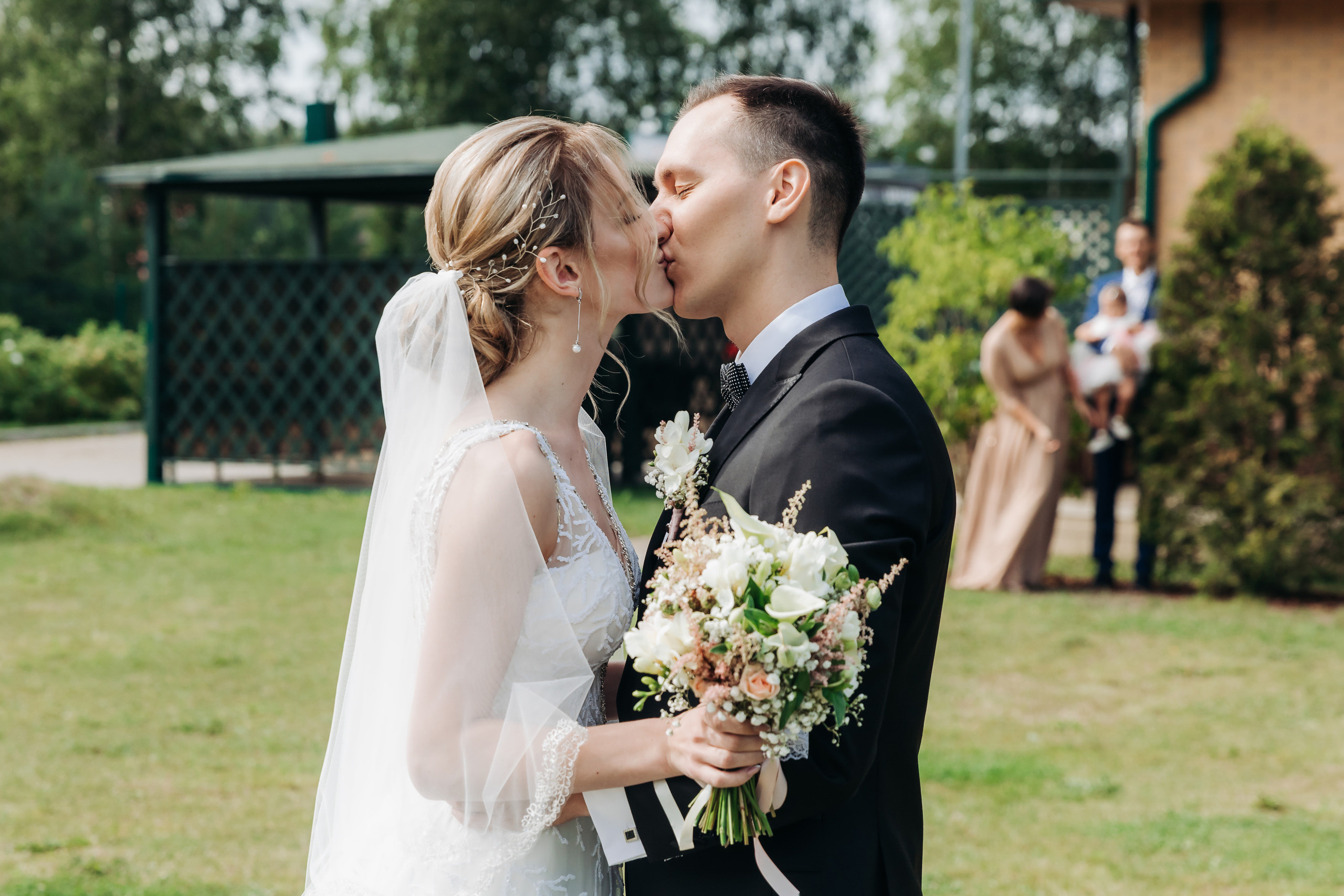 Свадебный фотограф в Санкт-Петербурге (Спб) и Тбилиси. Свадебный фотограф в Санкт-Петербурге и Москве LETU