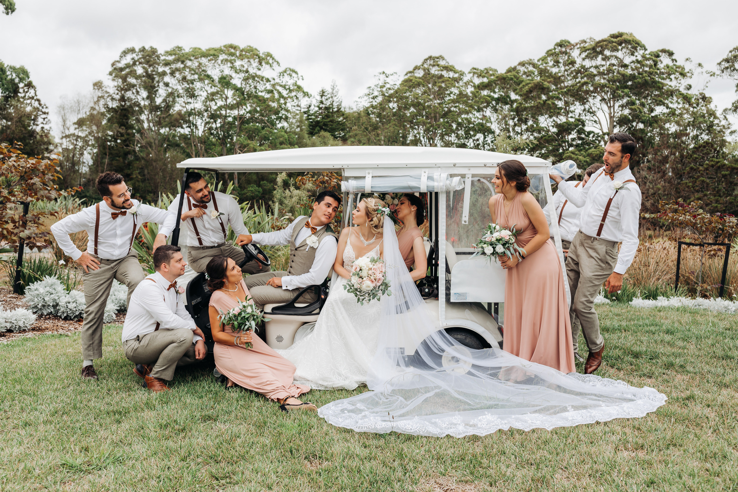 Wedding photographer in Tbilisi & Saint-Petersburg (Spb). Destination wedding photographer Peter Letu