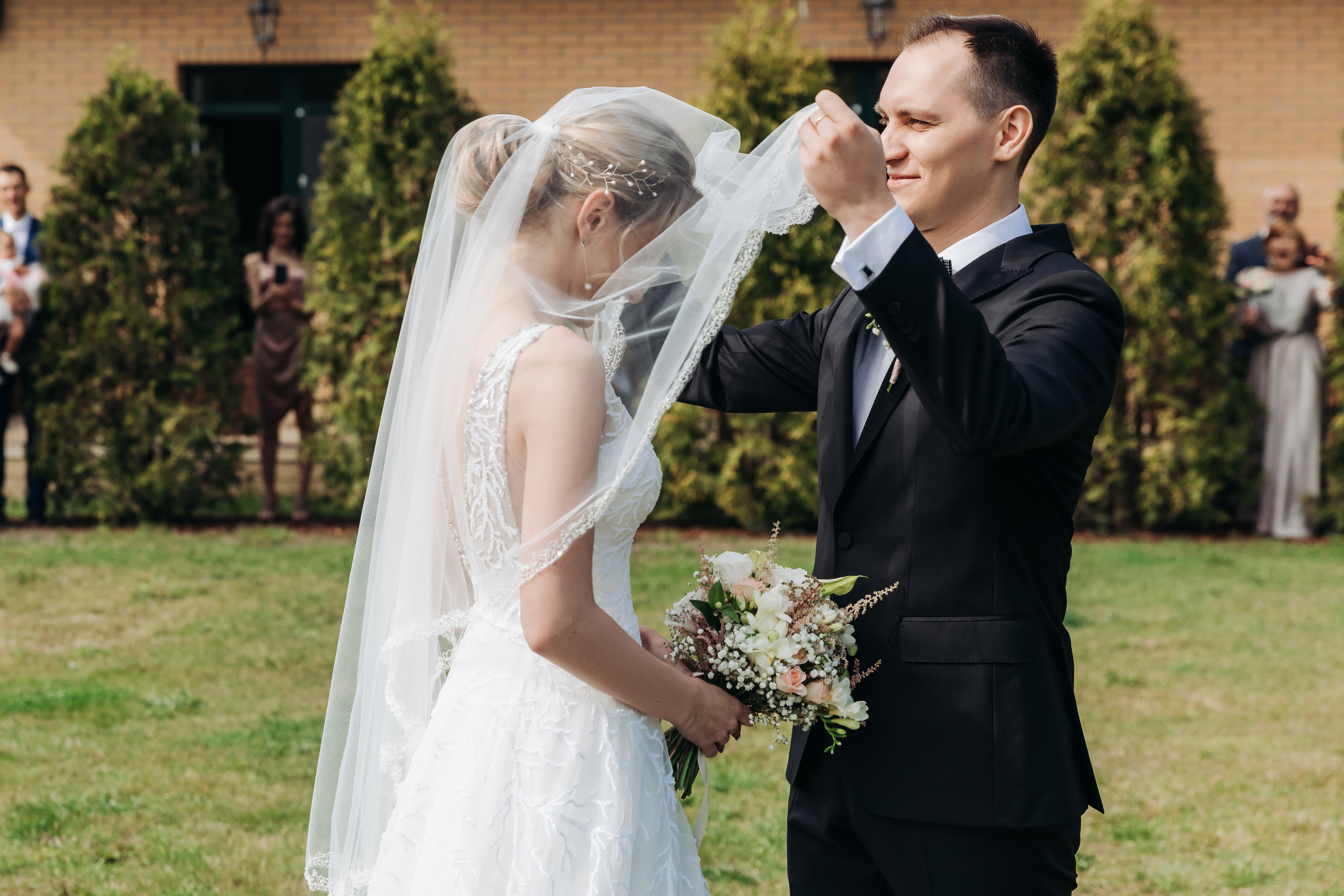 Свадебный фотограф в Санкт-Петербурге (Спб) и Тбилиси. Свадебный фотограф в Санкт-Петербурге и Москве LETU