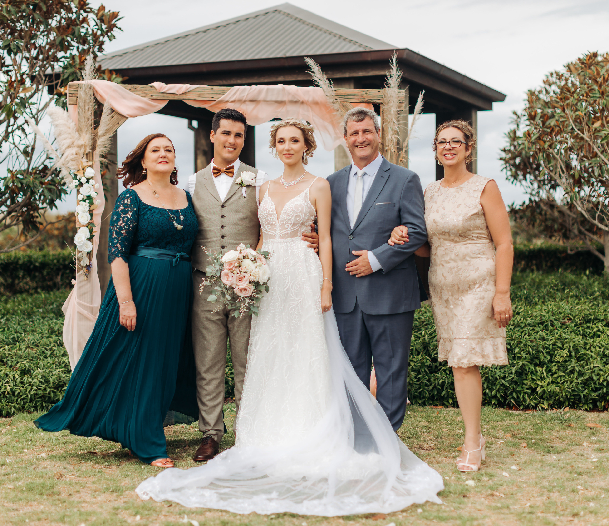 Wedding photographer in Tbilisi & Saint-Petersburg (Spb). Destination wedding photographer Peter Letu