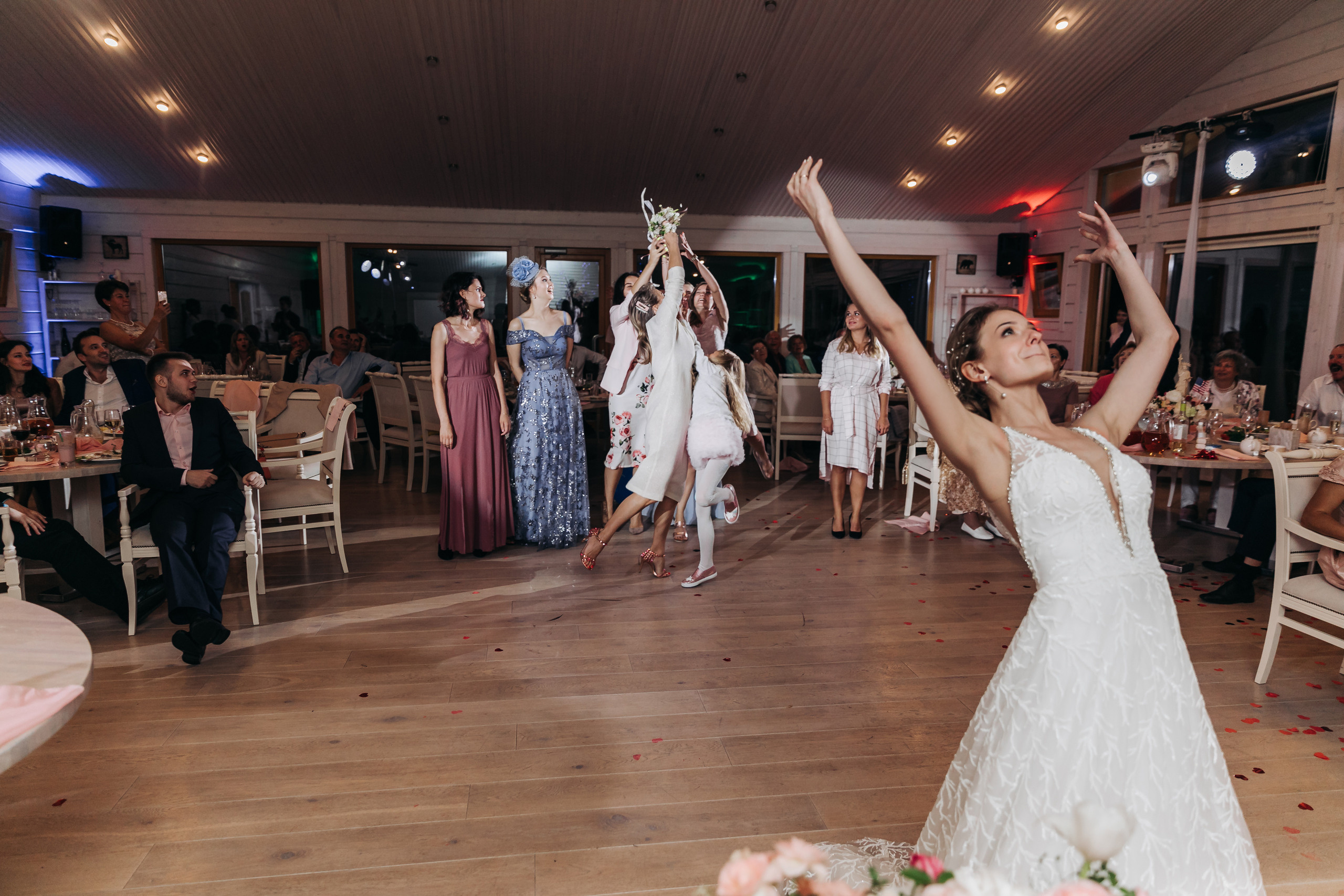 Свадебный фотограф в Санкт-Петербурге (Спб) и Тбилиси. Свадебный фотограф в Санкт-Петербурге и Москве LETU