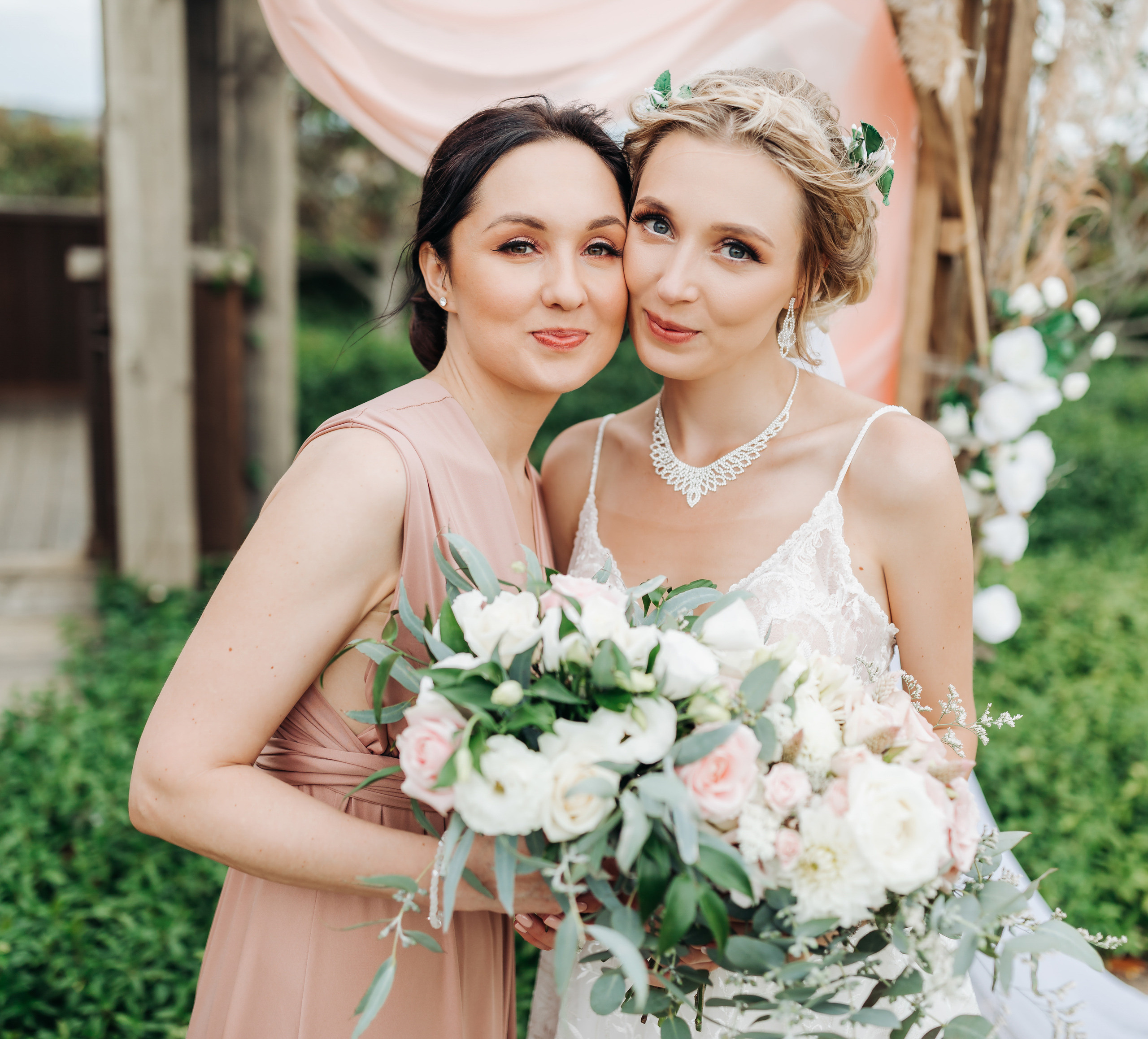 Wedding photographer in Tbilisi & Saint-Petersburg (Spb). Destination wedding photographer Peter Letu