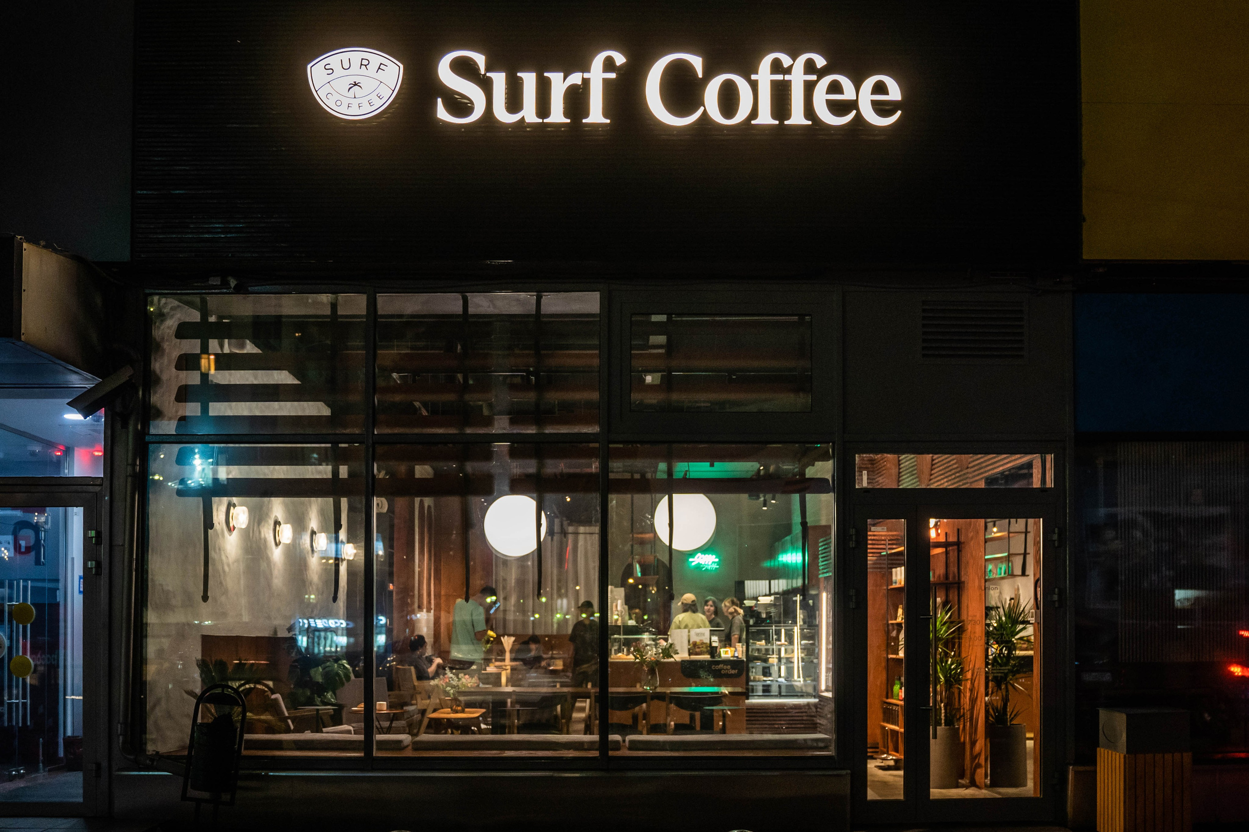 SURF COFFEE| NIGHT. Фотограф Абакумова Анастасия