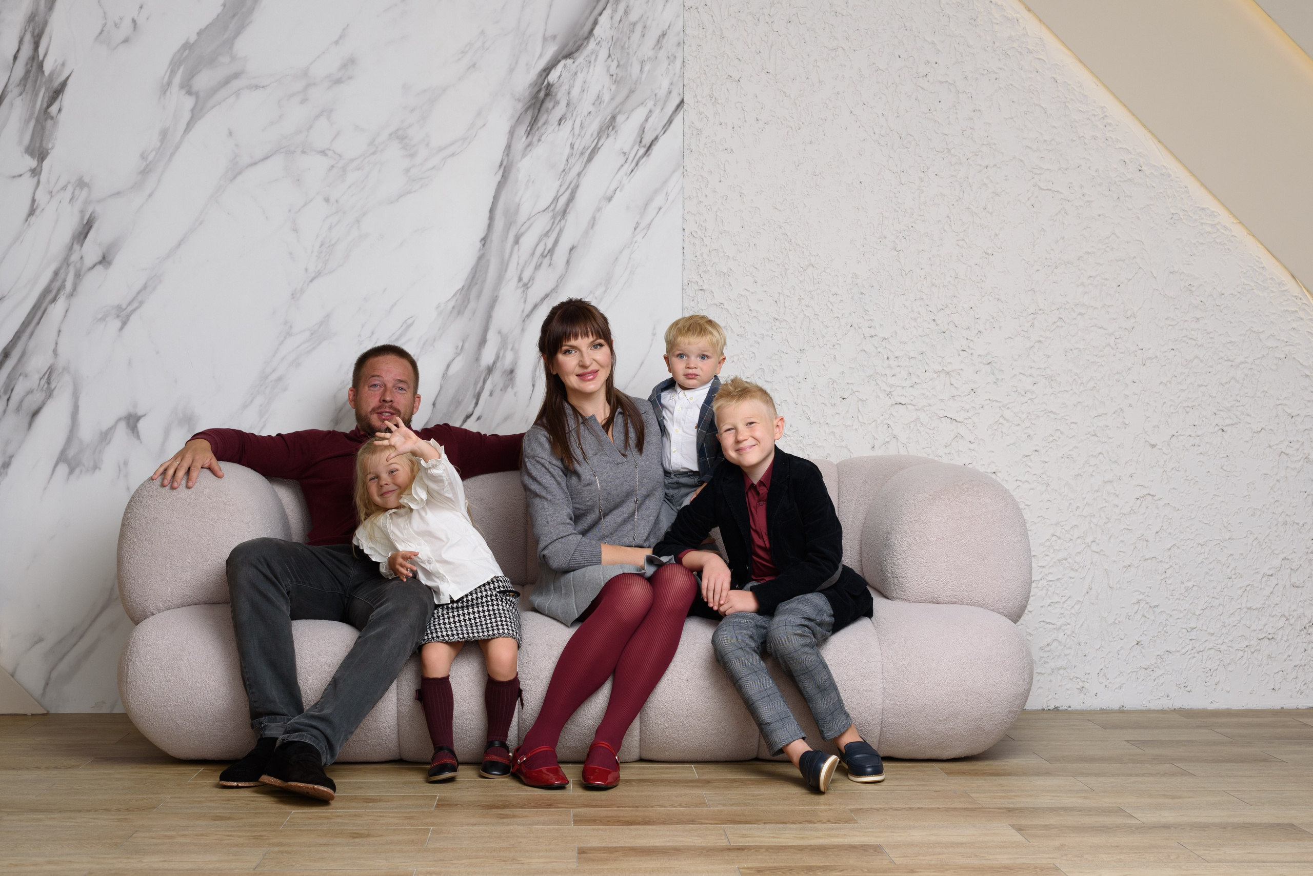 Полина с семьей @po_nazars. Фотограф Москва Юлия Джепко