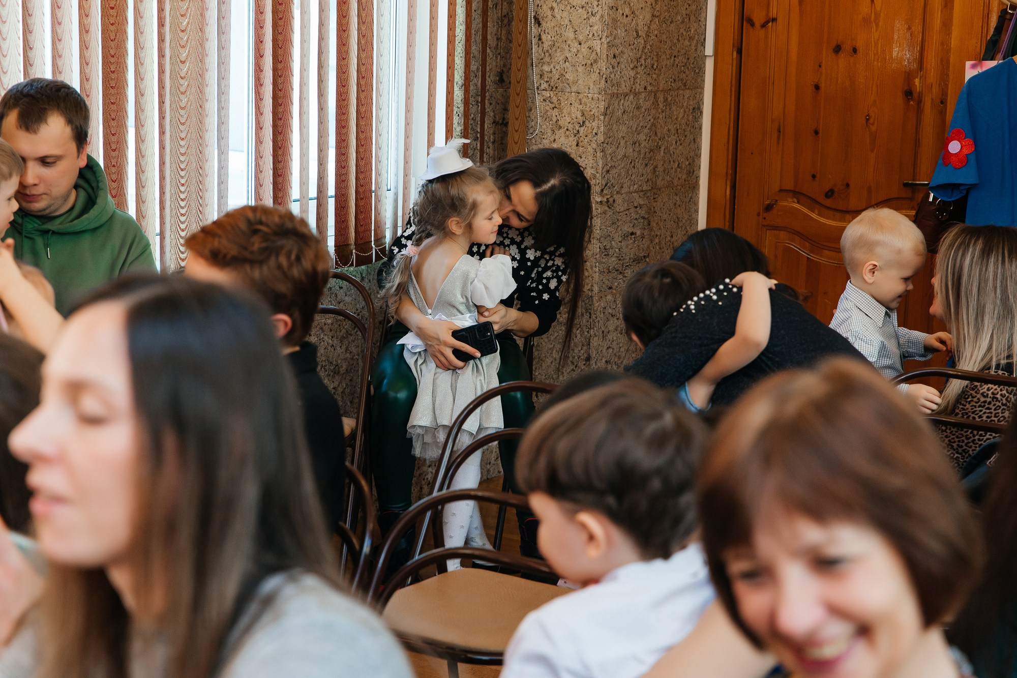 Детский сад № 93 — Утренник (07.03.2023). Свадебный и семейный фотограф Крамар Наталья