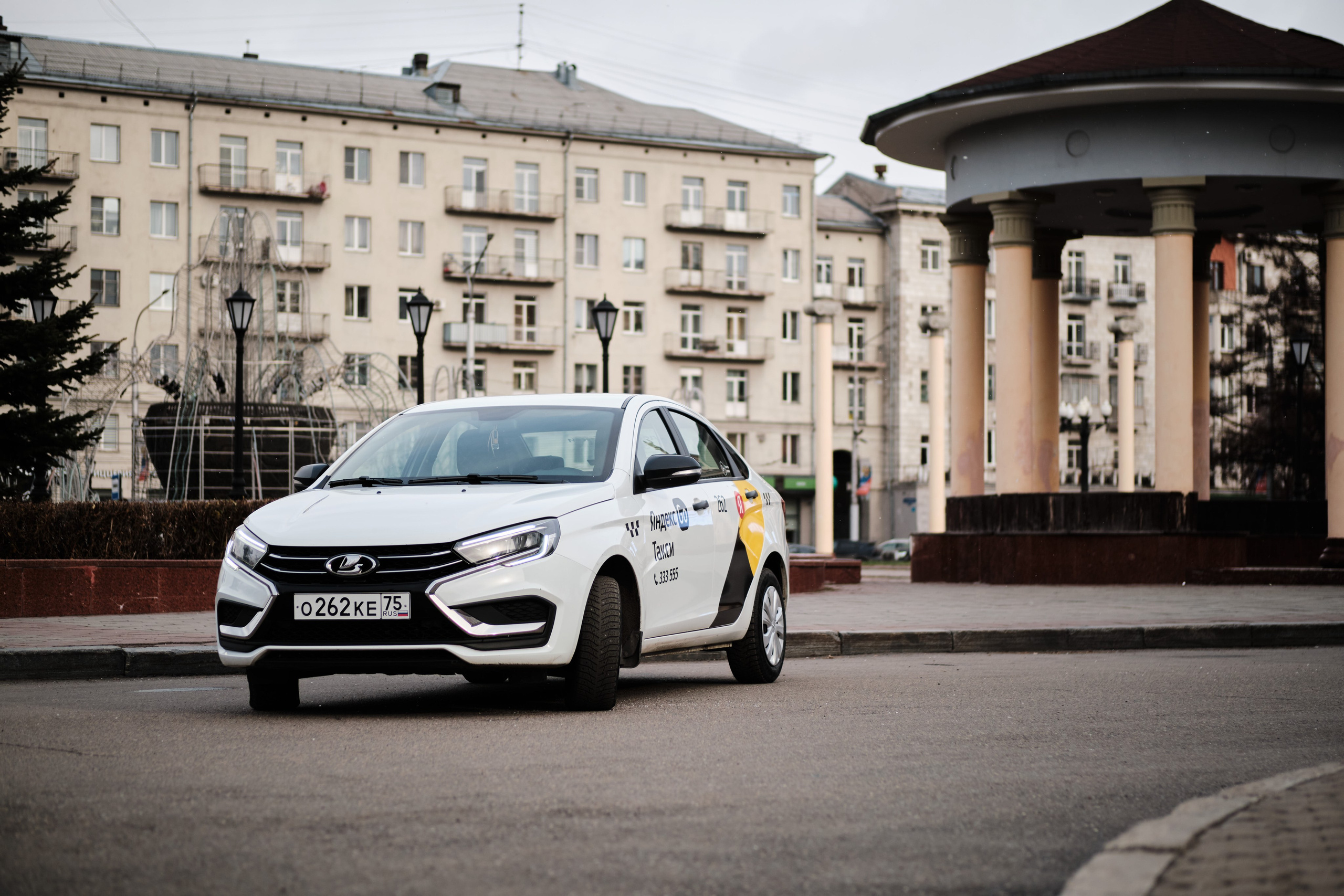 Новый автопарк Яндекс такси в Новокузнецке. Свадебный и семейный фотограф в Новокузнецке Иван Иванов