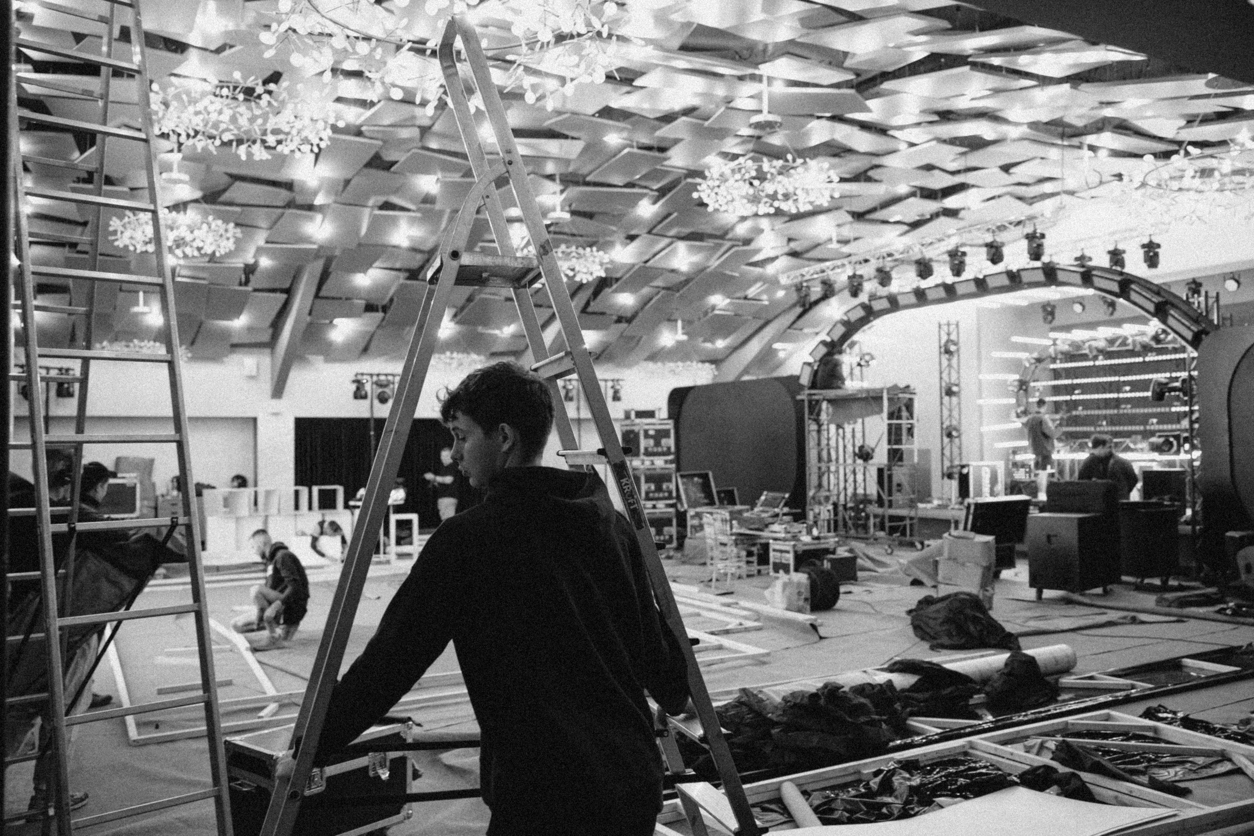 Бэки монтаж