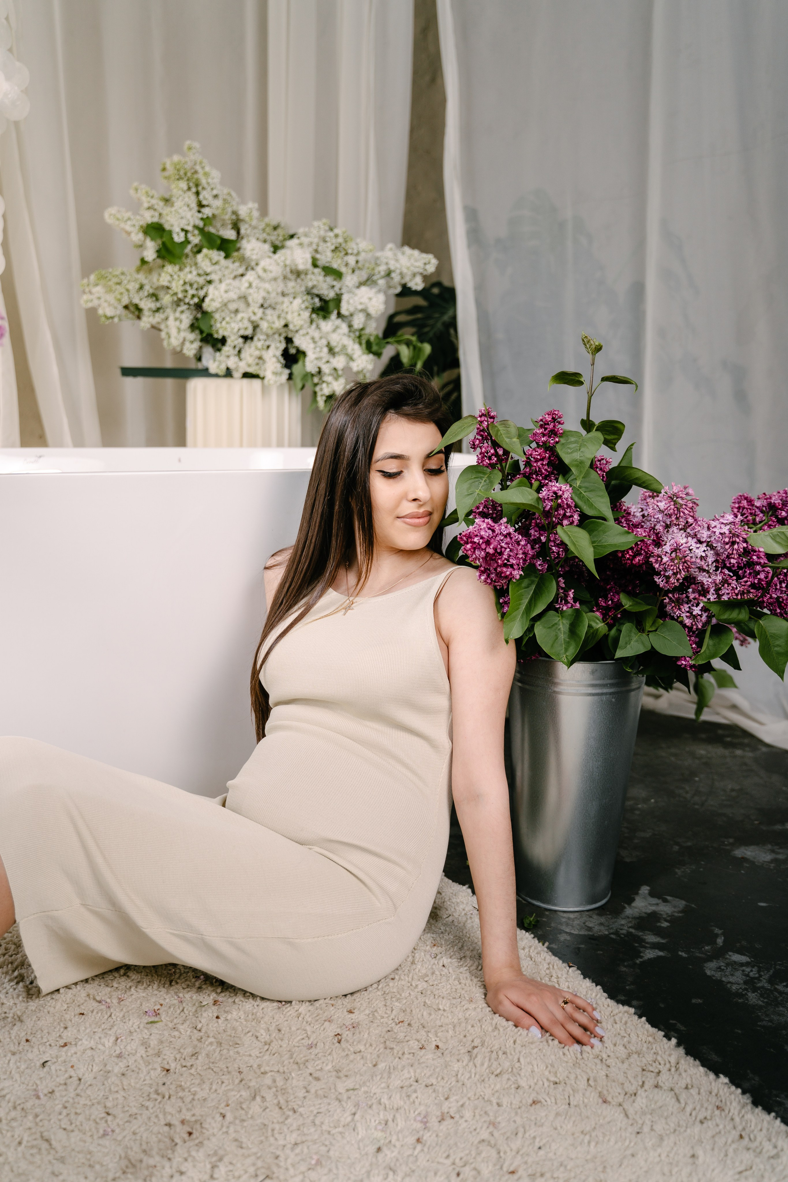 Диана в ожидании сирень. Свадебный фотограф Юлия Копылова