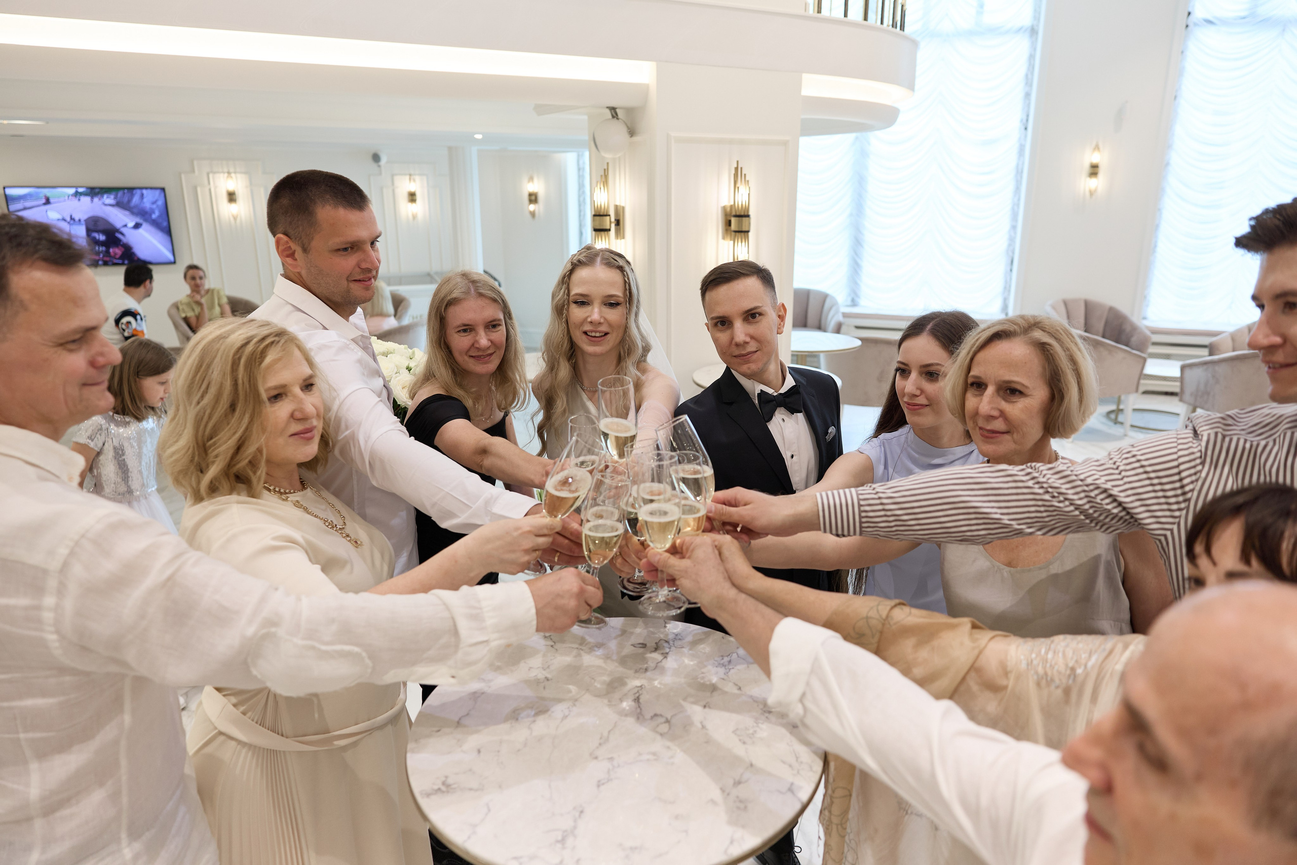 Roman & Julia Green House. Kharchenkotatianaweddingphoto