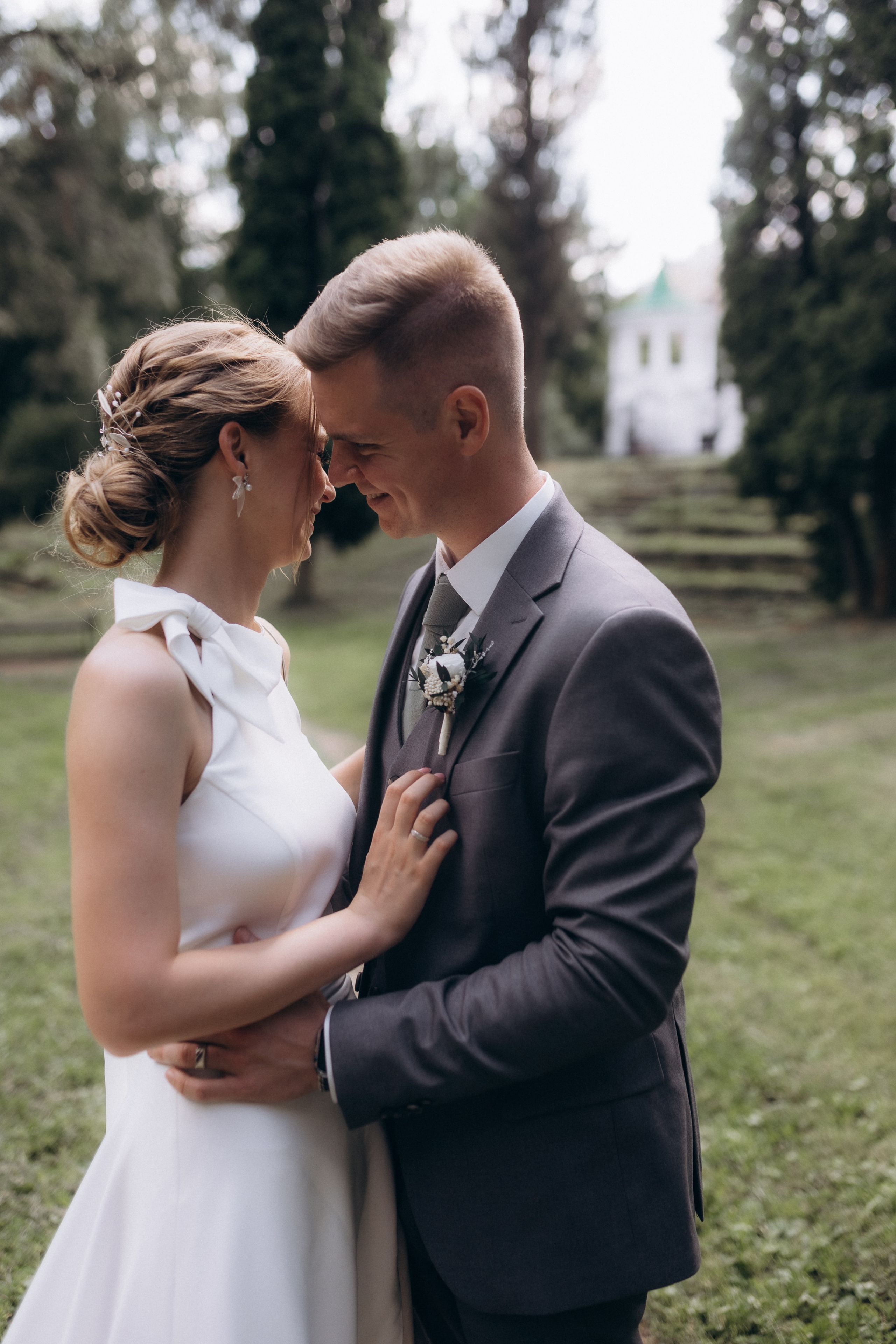 Свадебная фотосессия в Главном Ботаническом саду и в оранжерее. Свадебный фотограф в Москве Мария Крош