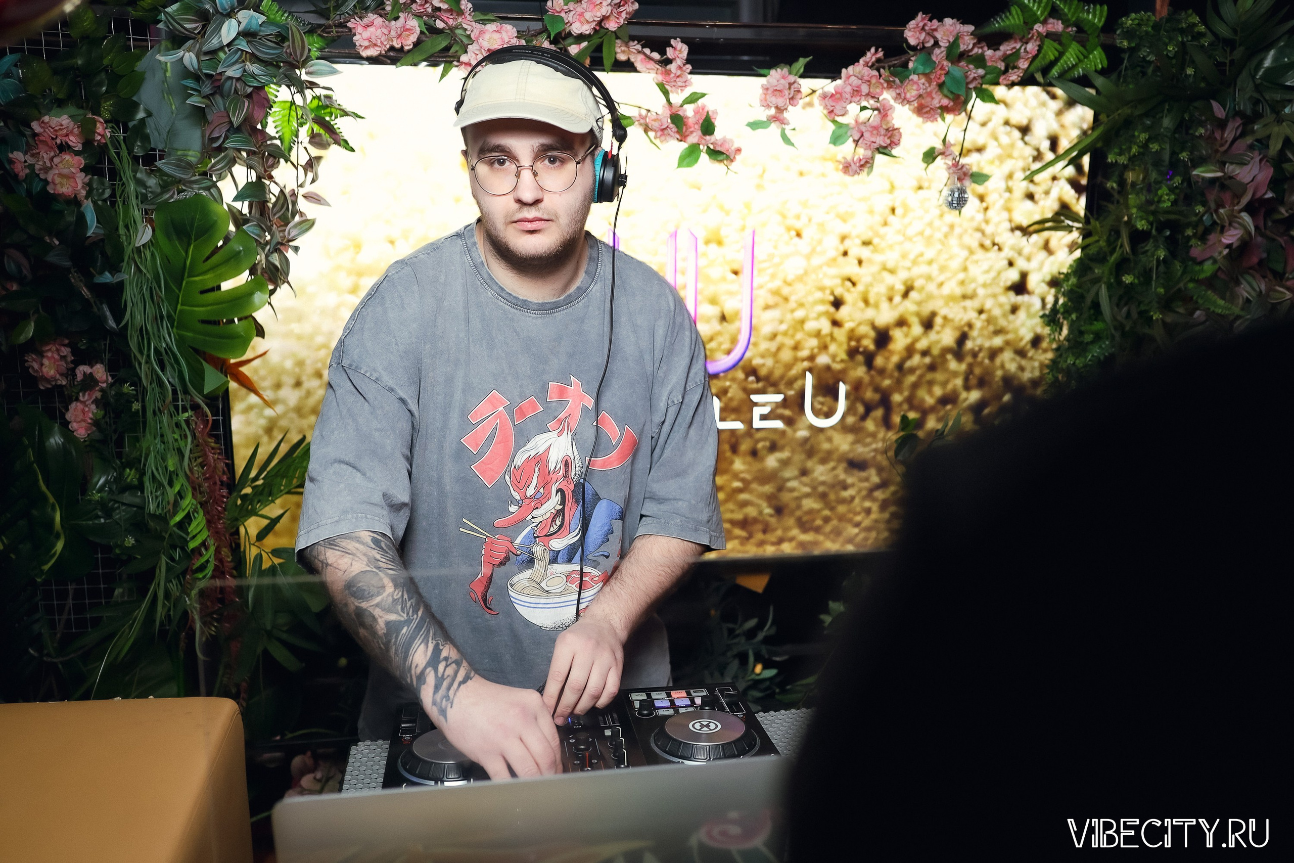 DOUBLE U. VIBECITY.RU Вайб Сити Ру Фоторепортажи Фотоотчеты Калининград