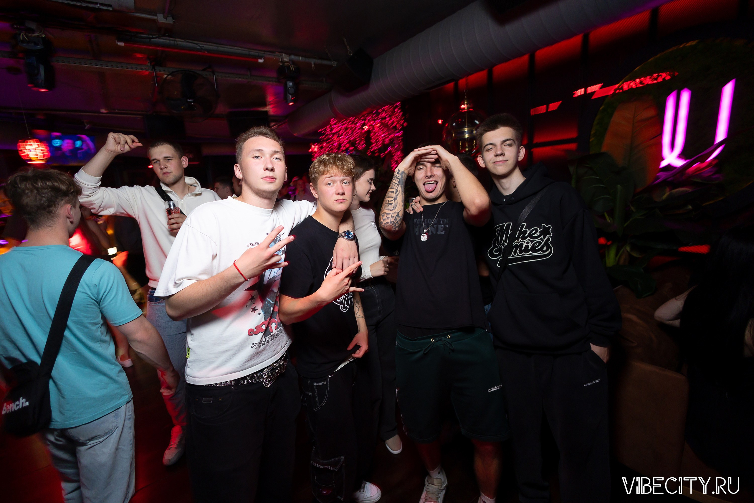 DOUBLE U. VIBECITY.RU Вайб Сити Ру Фоторепортажи Фотоотчеты Калининград