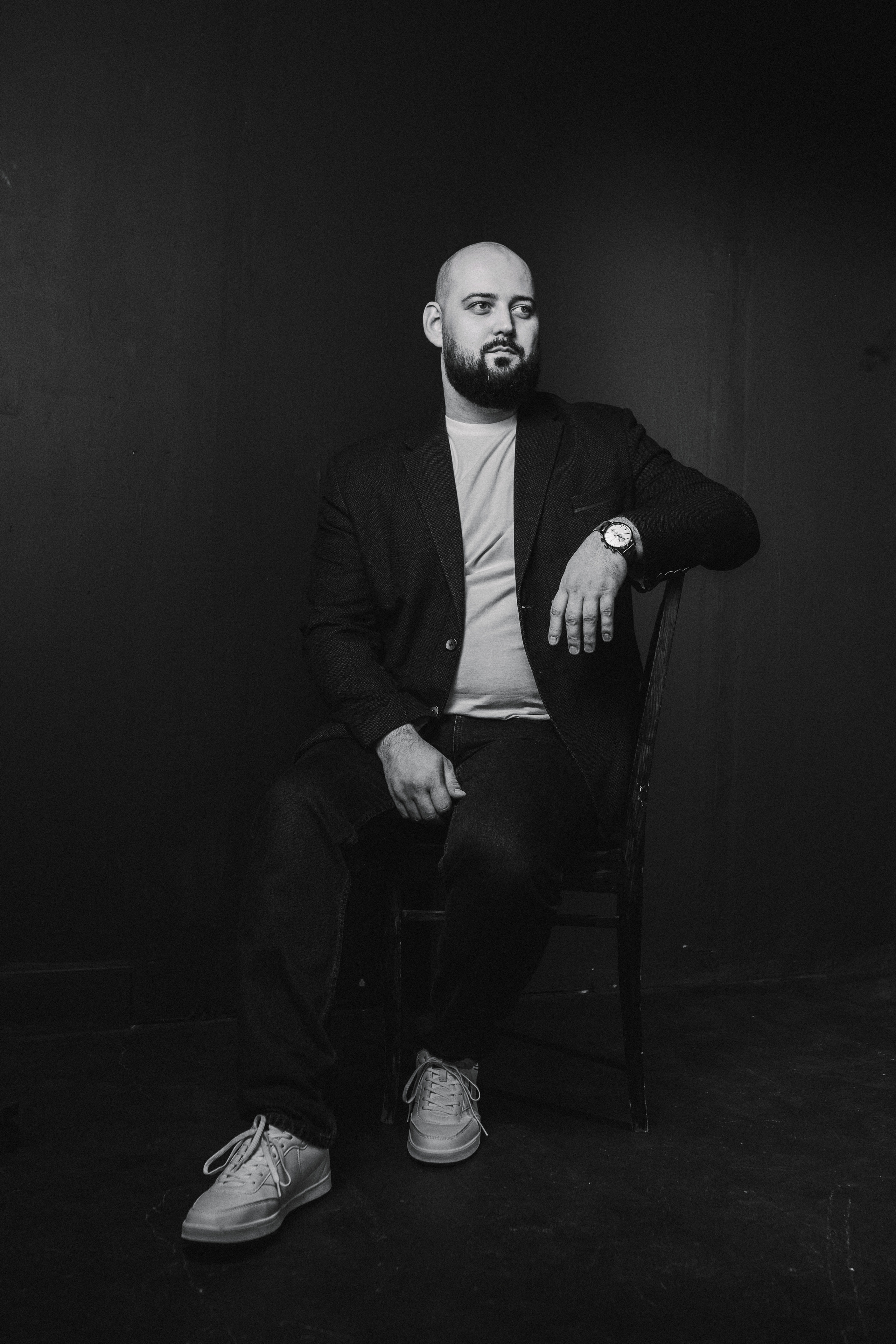 Глеб. Фотографирую женщин, мужчин и их отношения