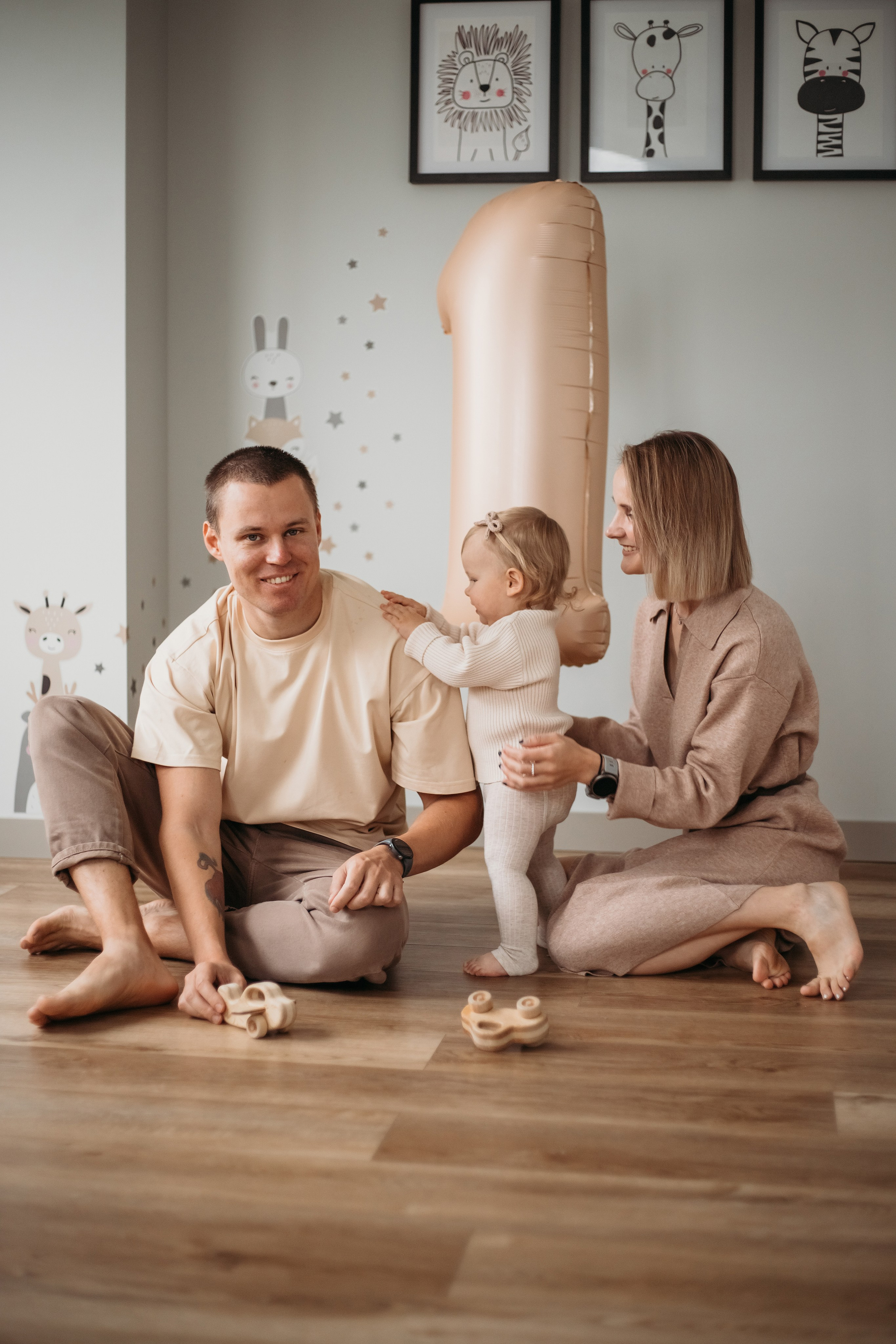 Ксюша (домашняя история). Семейный и детский фотограф Минск, Беларусь