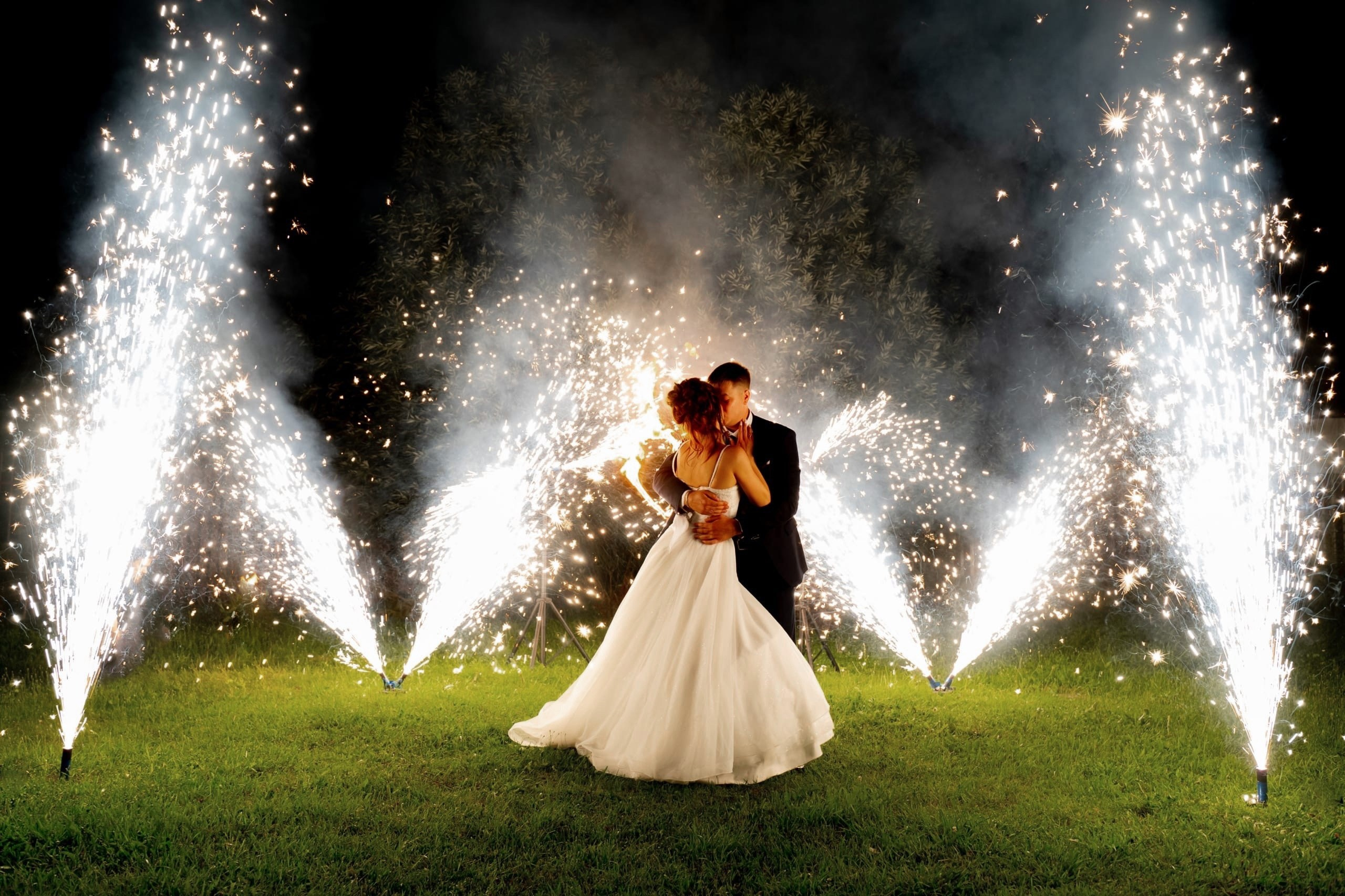 Огненно-пиротехническое шоу, салюты, пиротехника на ваш праздник!