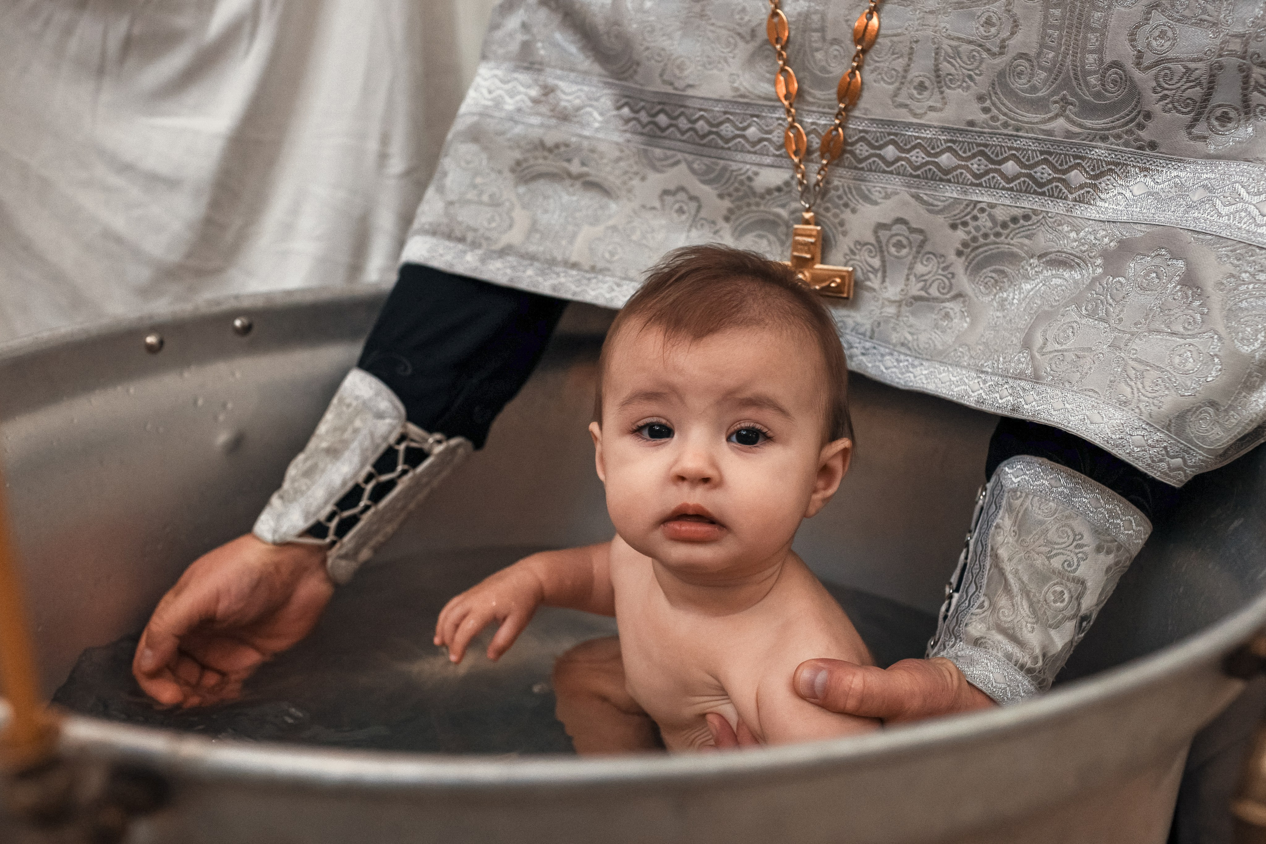 Крещение в Храме Даниила Московского Метрогородке. Профессиональный фотограф в Москве и Мо Мария Шантарёва